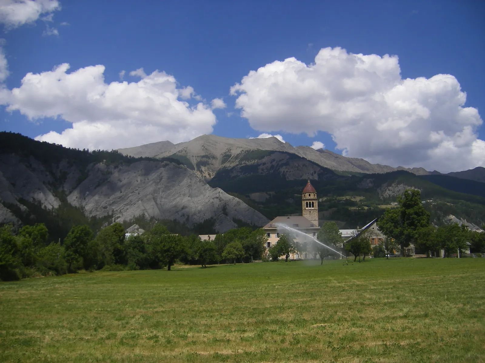 Photo showing: Faucon de Barcelonnette