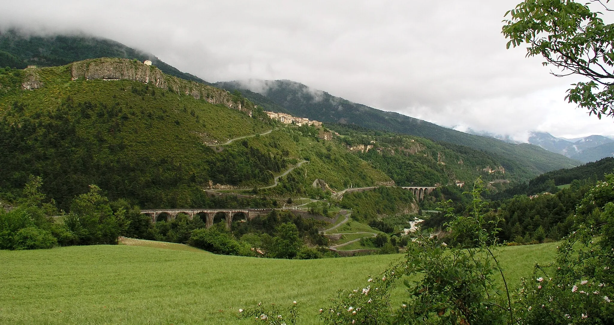 Photo showing: Village de Méailles, Alpes-des-Haute-Provence.