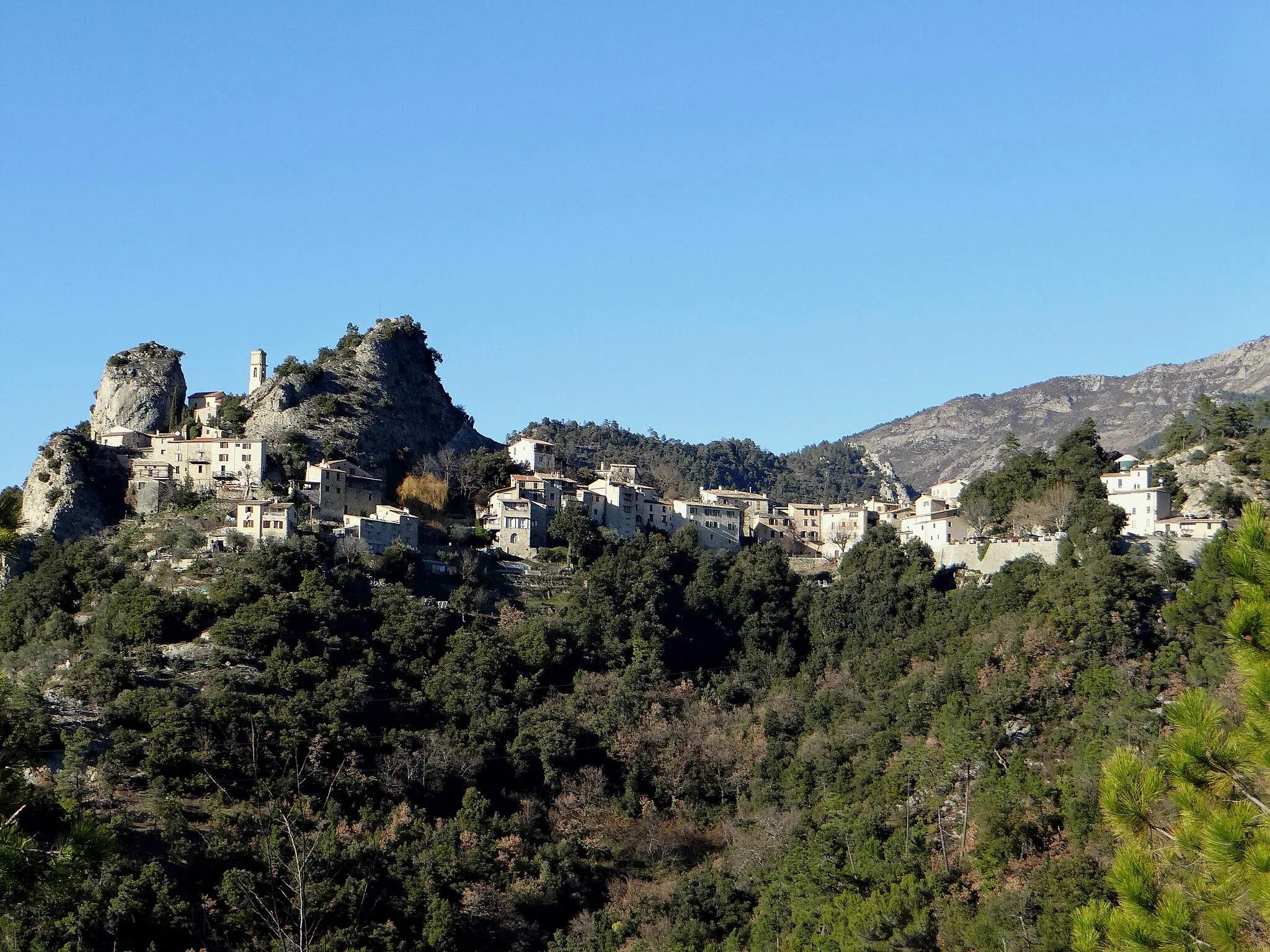 Photo showing: Pierrefeu - Vieux-Pierrefeu - Vue d'ensemble