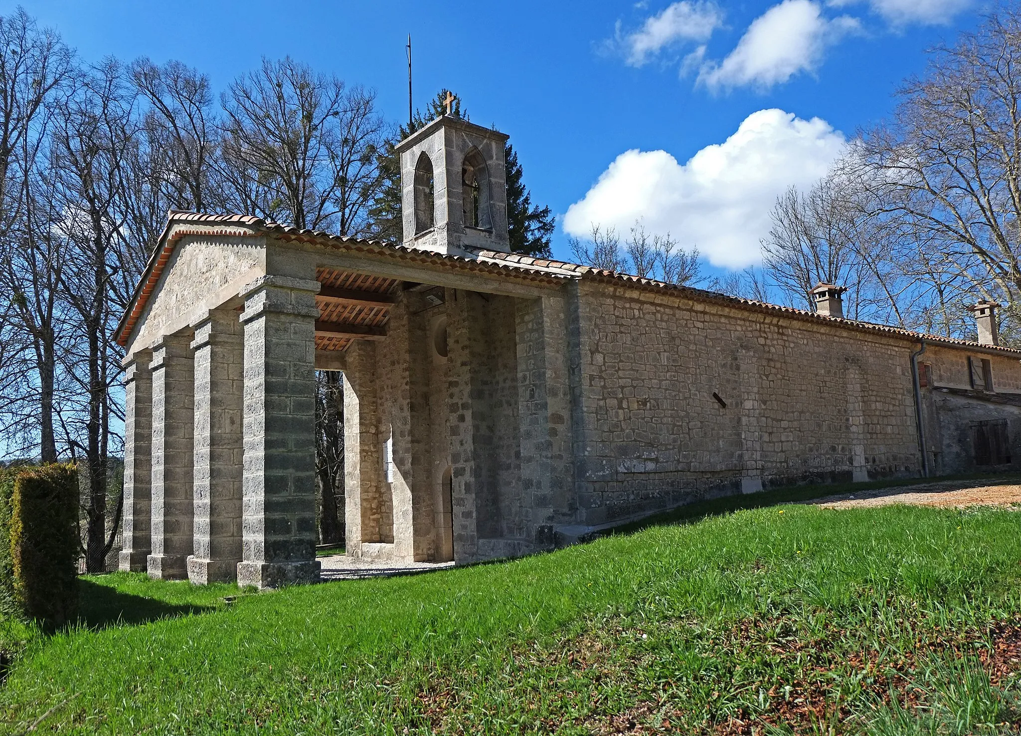 Photo showing: Church Saint-Lambert of Caussols