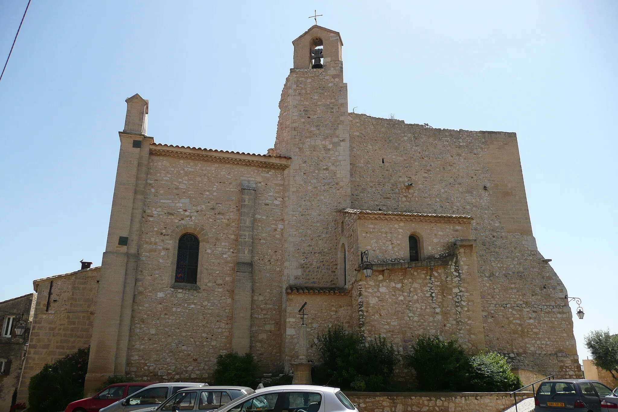 Photo showing: Eglise à Estézargues.