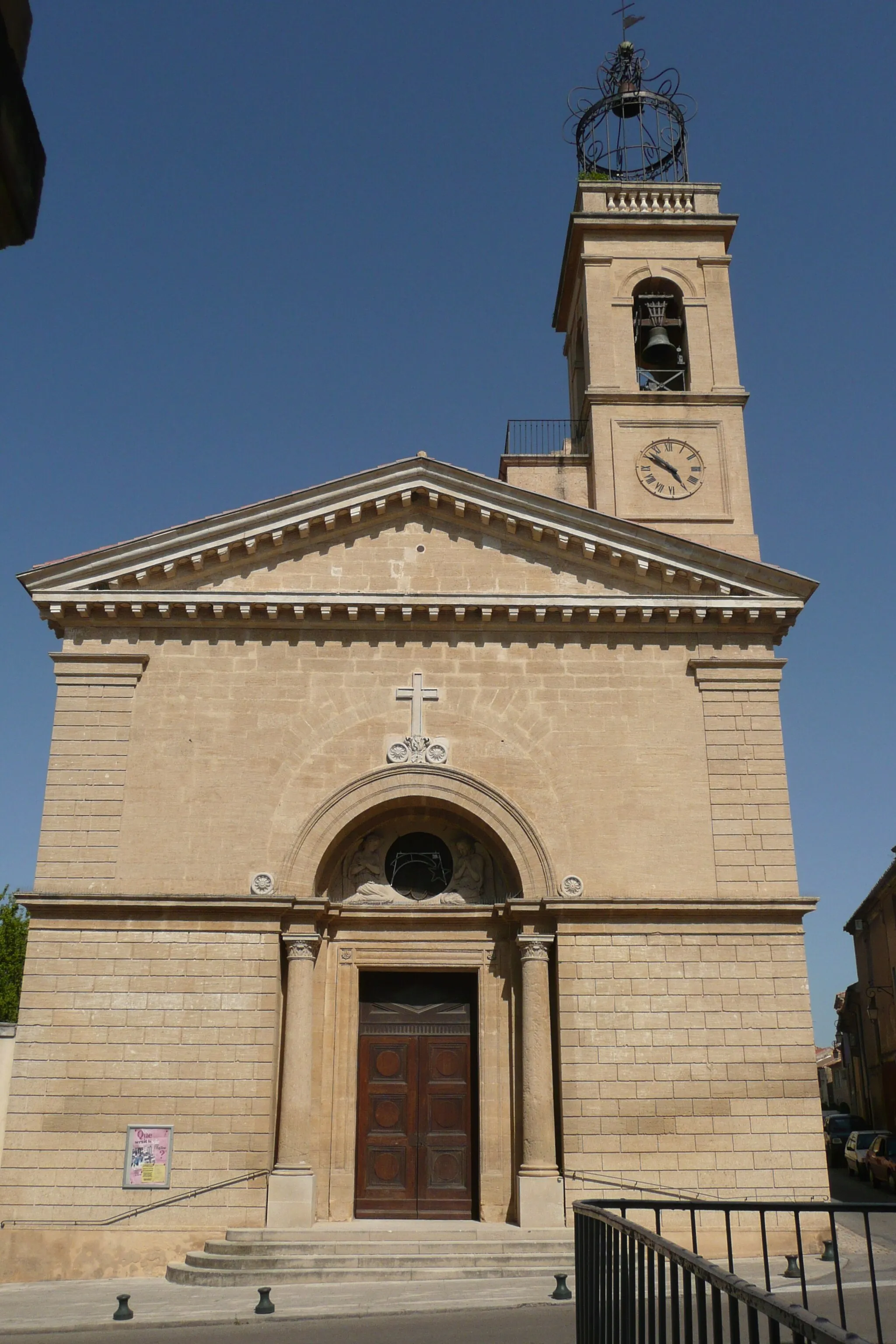 Photo showing: Eglise à Remoulins.