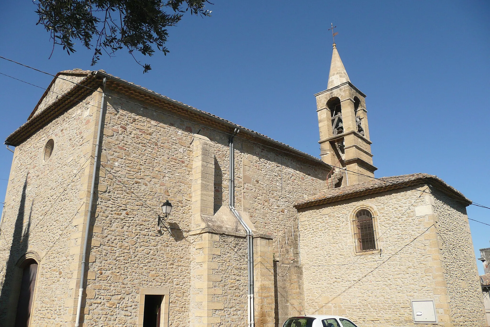 Photo showing: Église à Sauveterre (Gard).