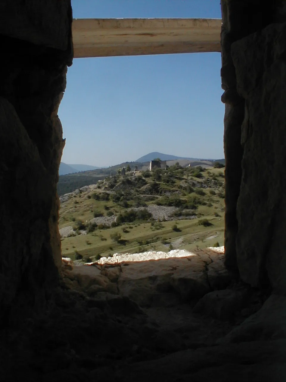 Photo showing: Peyroules les ruines de l'ancien village