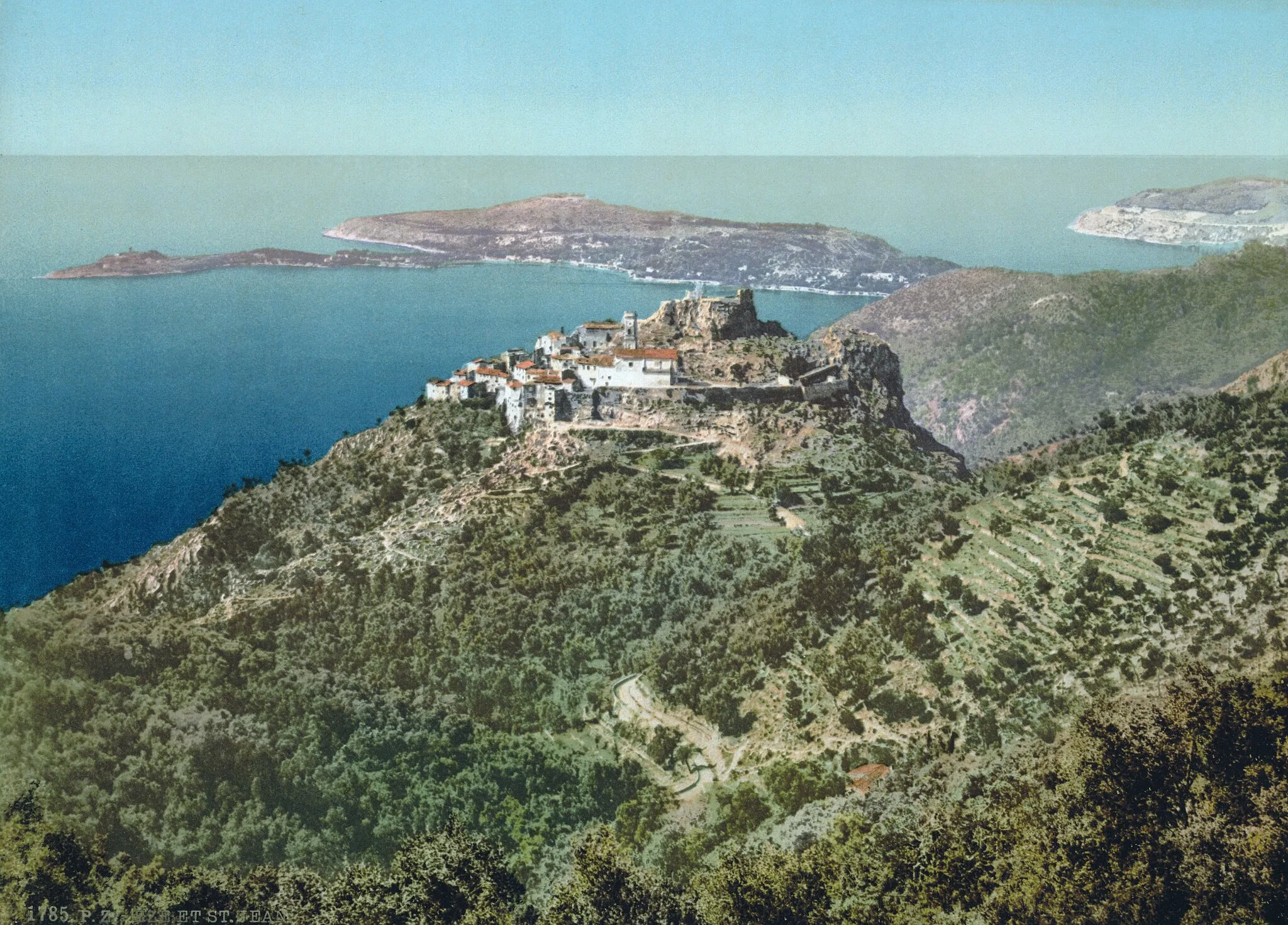 Photo showing: Èze et la baie de Saint-Jean