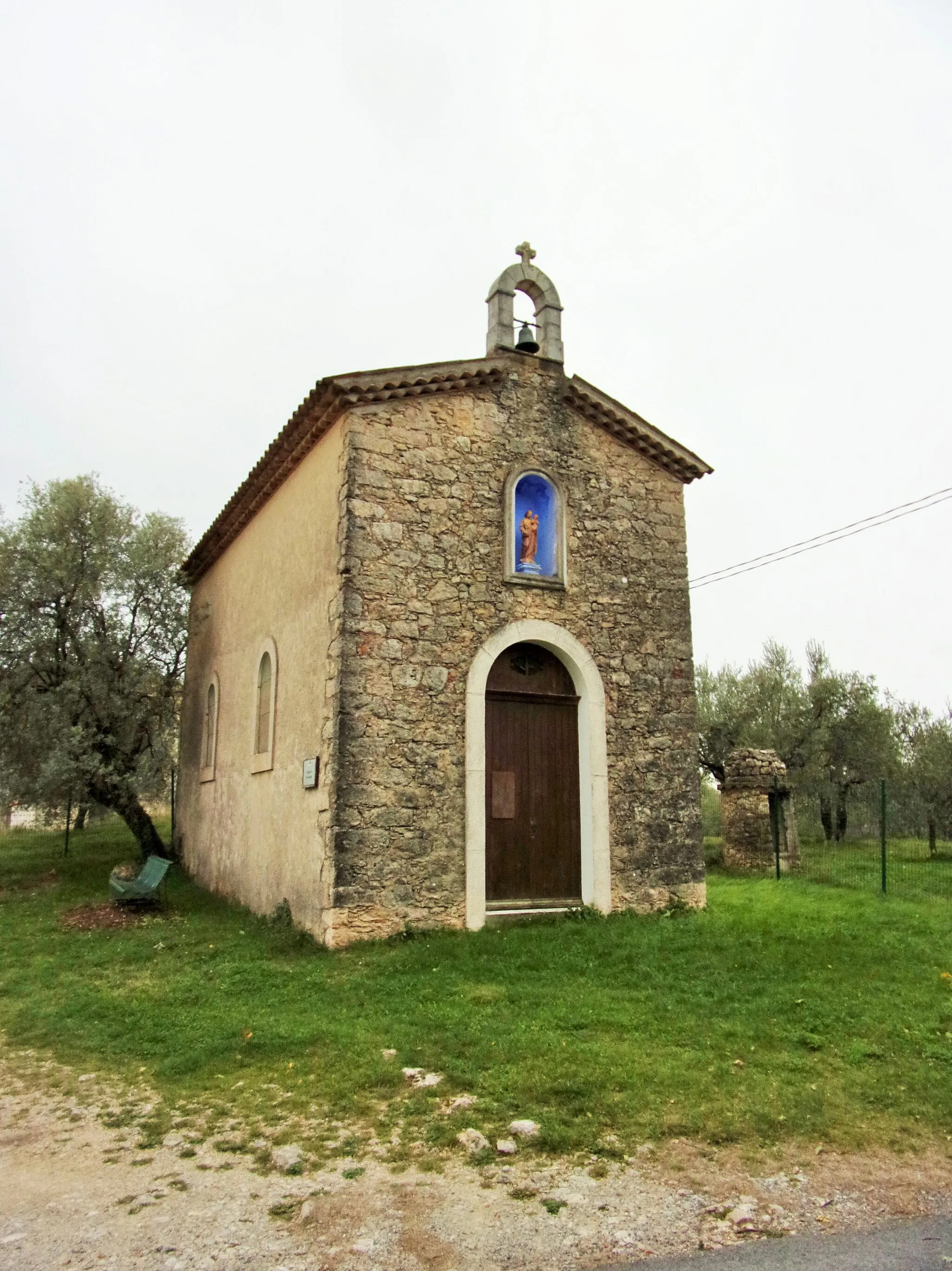 Photo showing: Chapelle Saint-Joseph, sur les hauteurs de Saint-Paul-en-Forêt