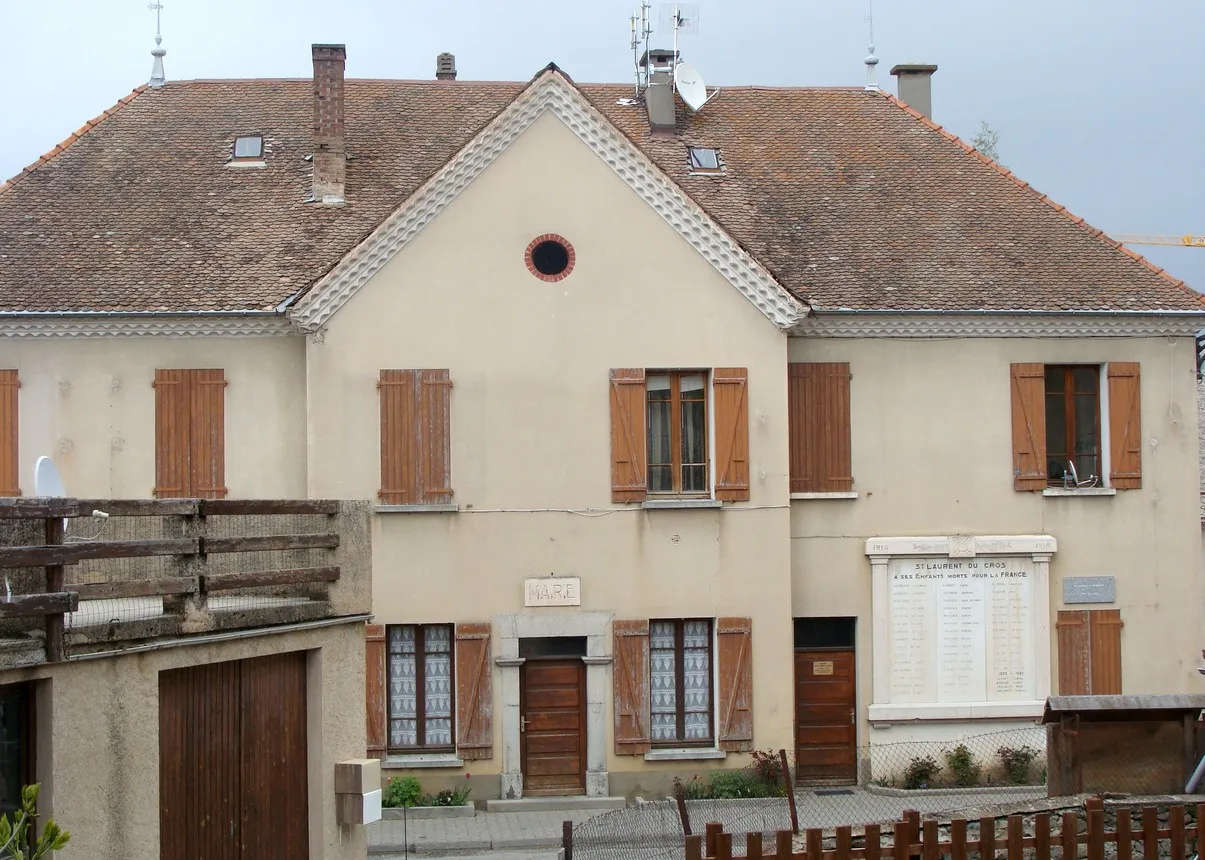 Photo showing: L'ancienne mairie de Saint-Laurent-du-Cros, en Champsaur (Hautes-Alpes).