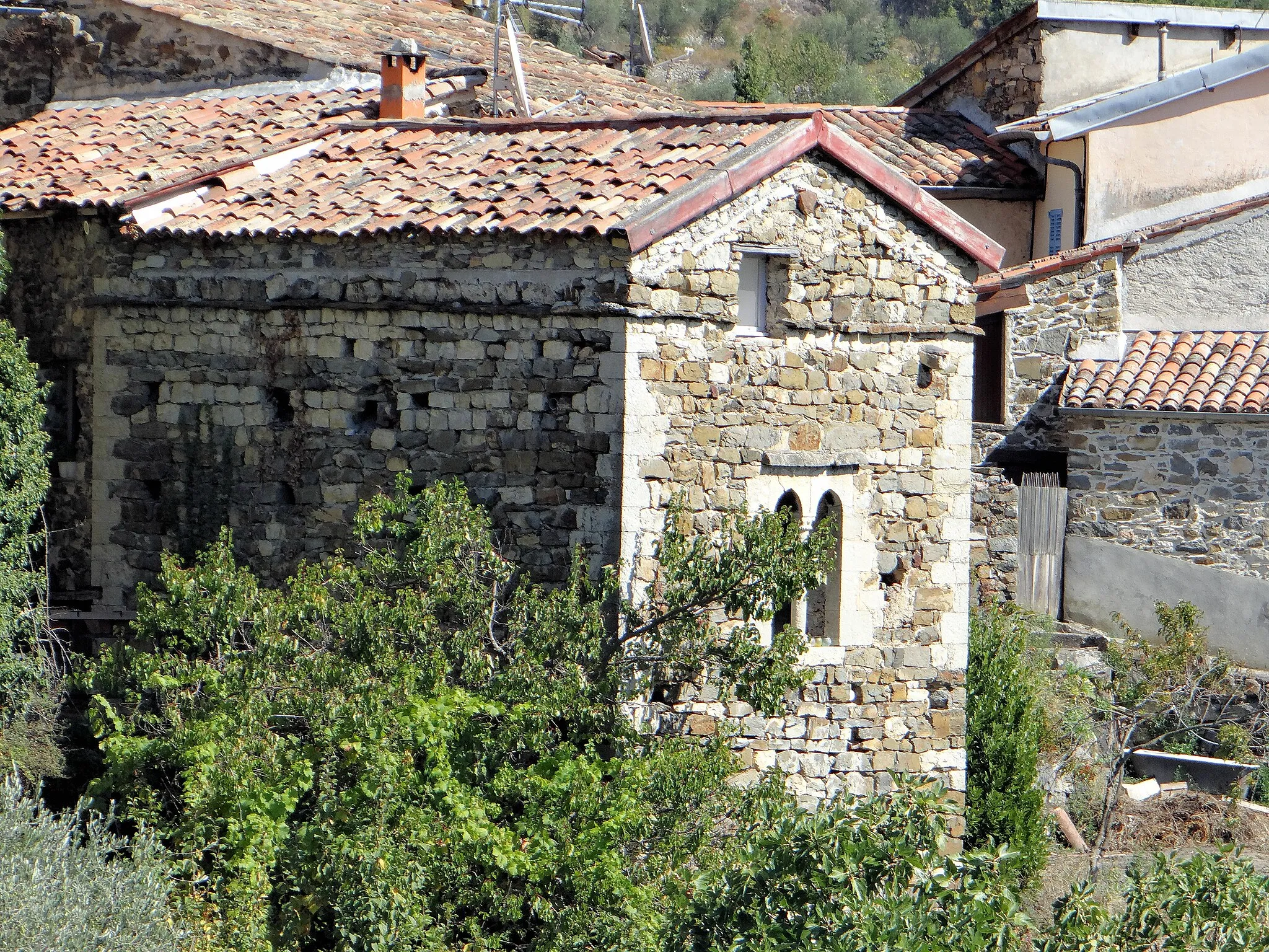 Photo showing: This building is indexed in the base Mérimée, a database of architectural heritage maintained by the French Ministry of Culture, under the reference PA00080885 .