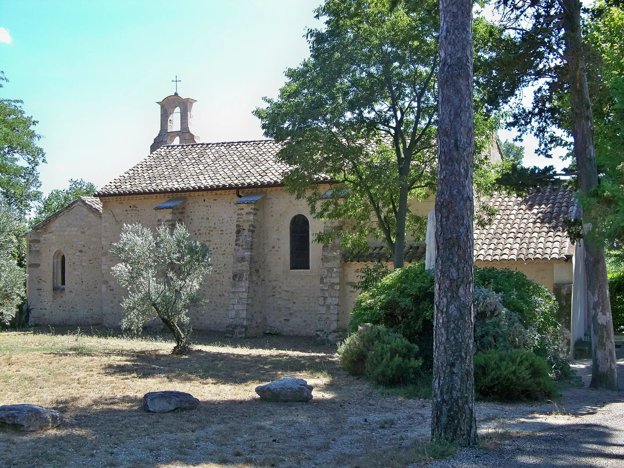 Photo showing: Notre Dame des Vignes de Visan, Vaucluse, France