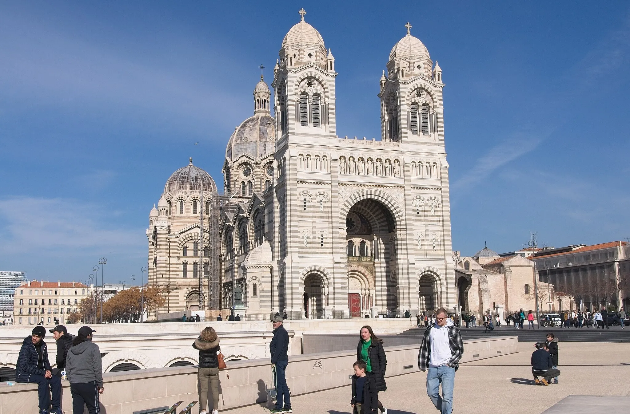Photo showing: Point de vue sur la cathédrale Sainte-Marie-Majeure de Marseille dite la Major après son ravalement le 11 février 2023.