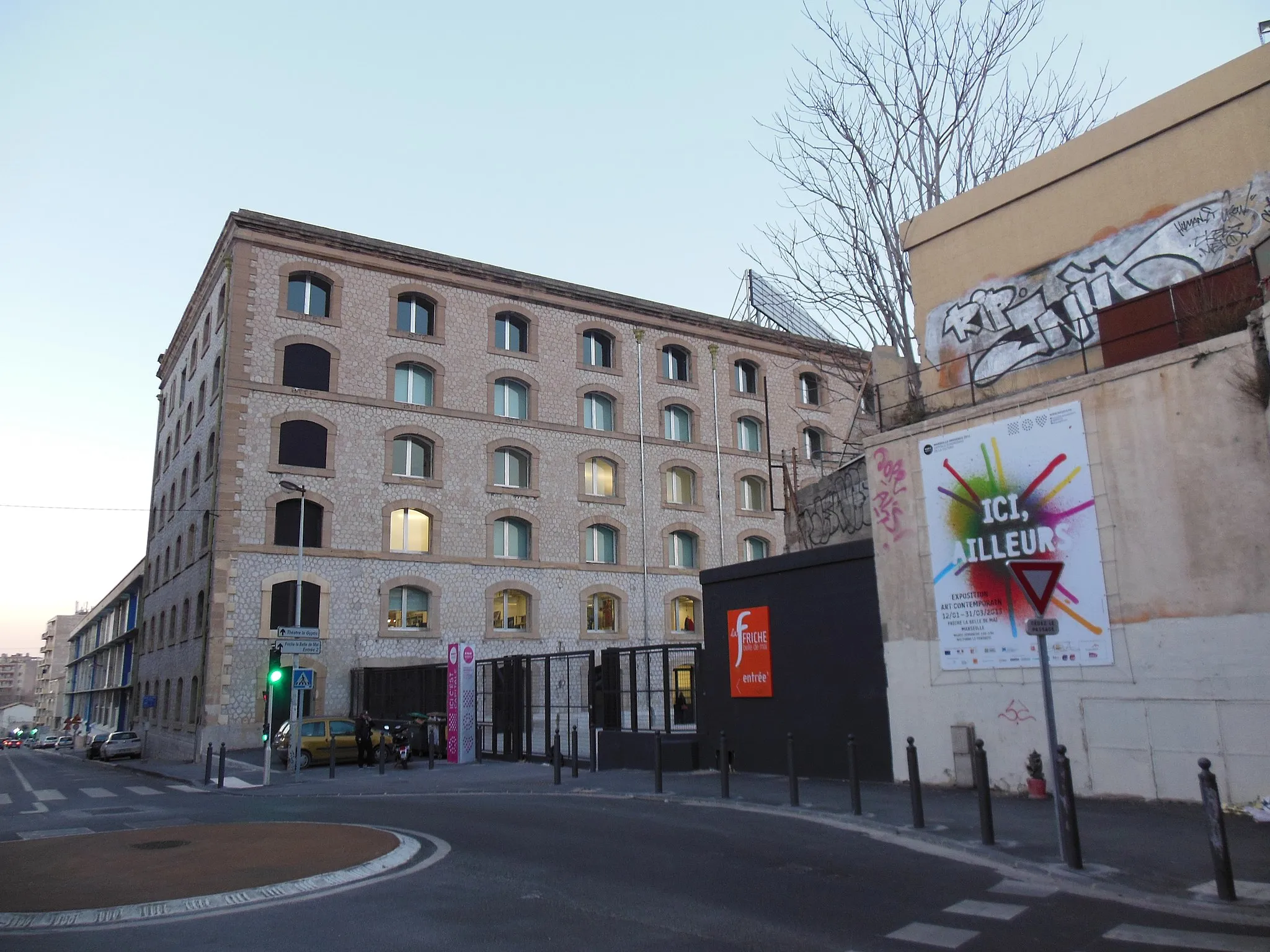 Photo showing: Entrée principale de la Friche Belle de Mai, 41 rue Jobin, Marseille