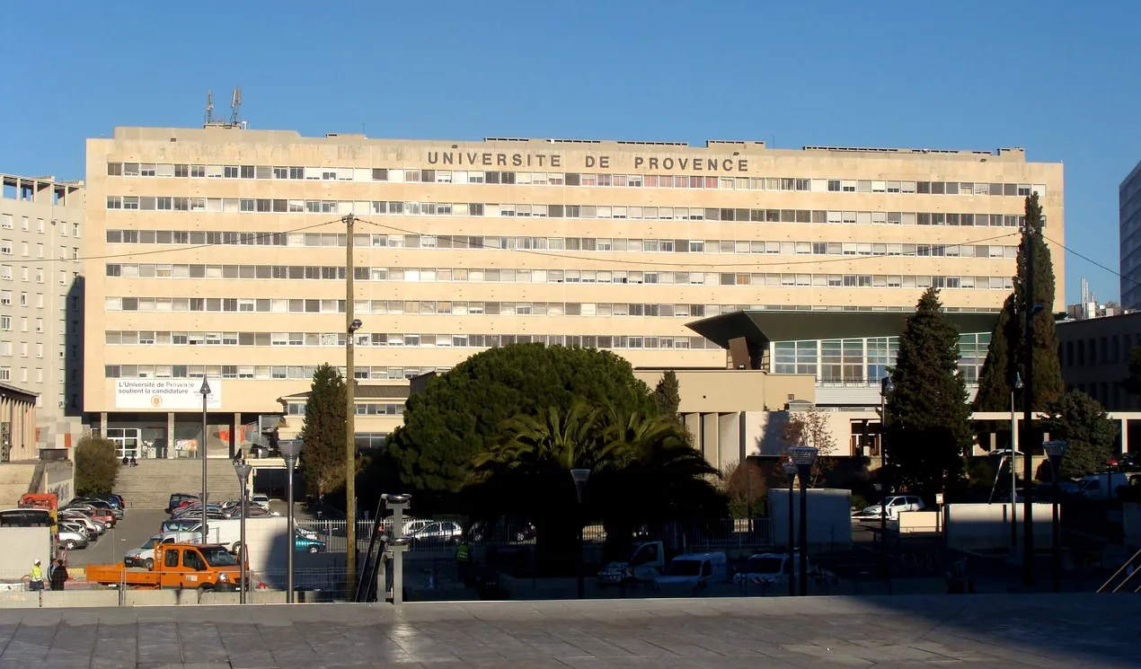 Photo showing: Le centre Saint-Charles de l'Université de Provence.