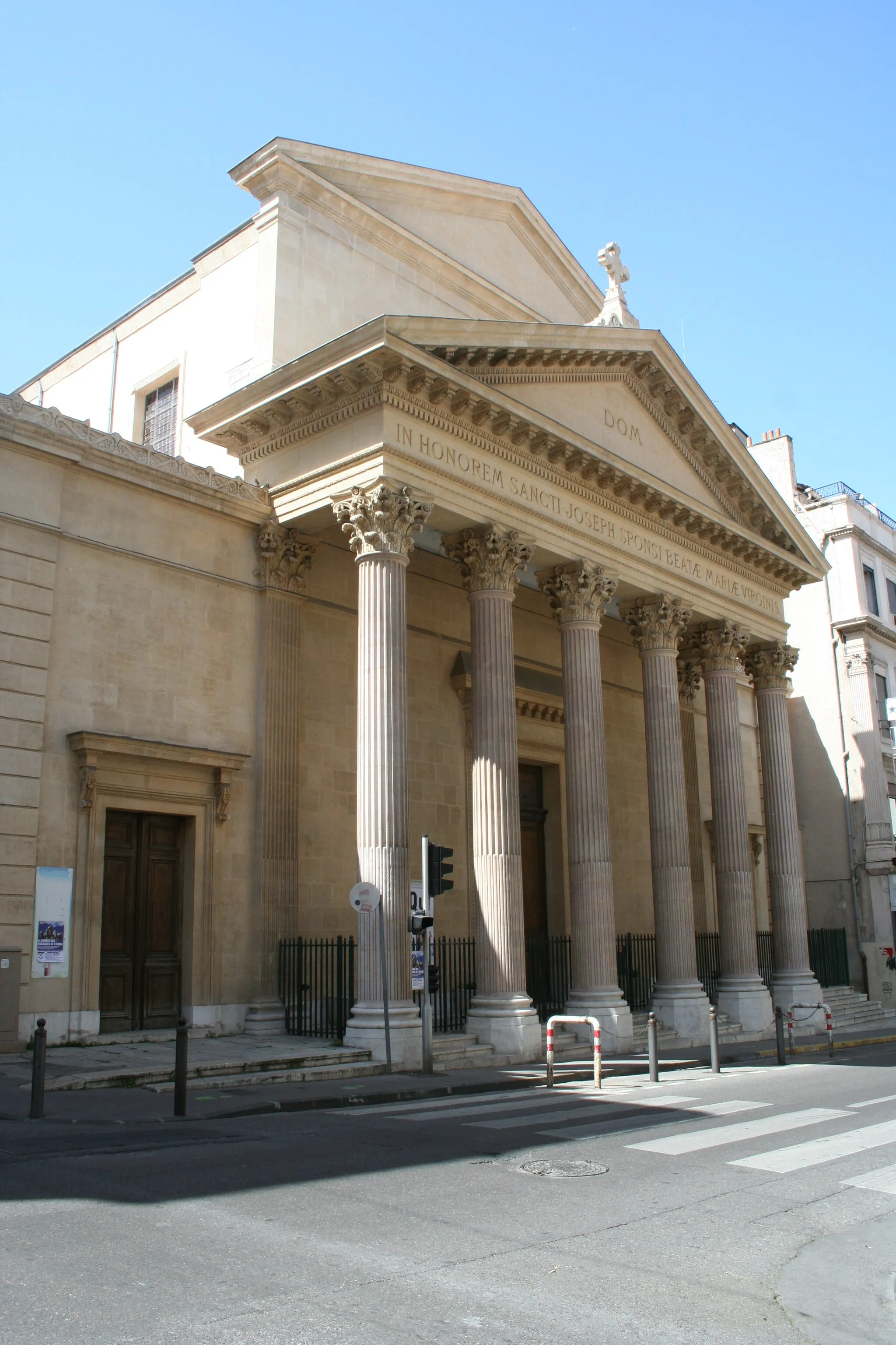 Photo showing: Eglise Saint-Joseph à Marseille située au N°126 de la rue Paradis.