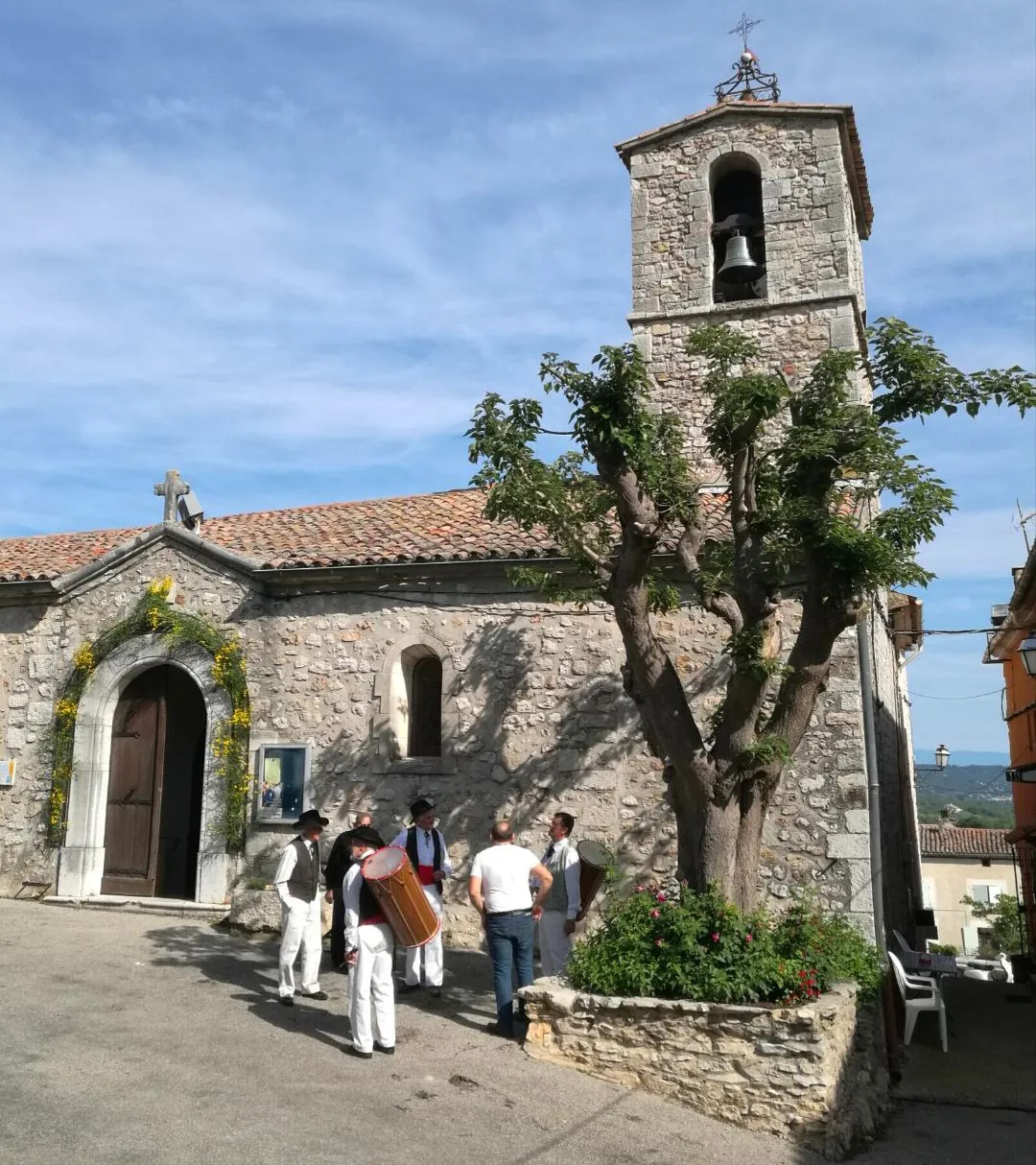 Photo showing: Eglise de Montmeyan, Var, France