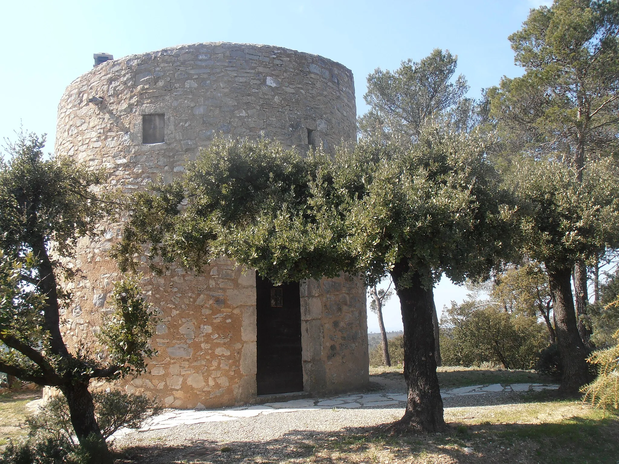 Photo showing: Var, Fox-Amphoux, ancien moulin restauré