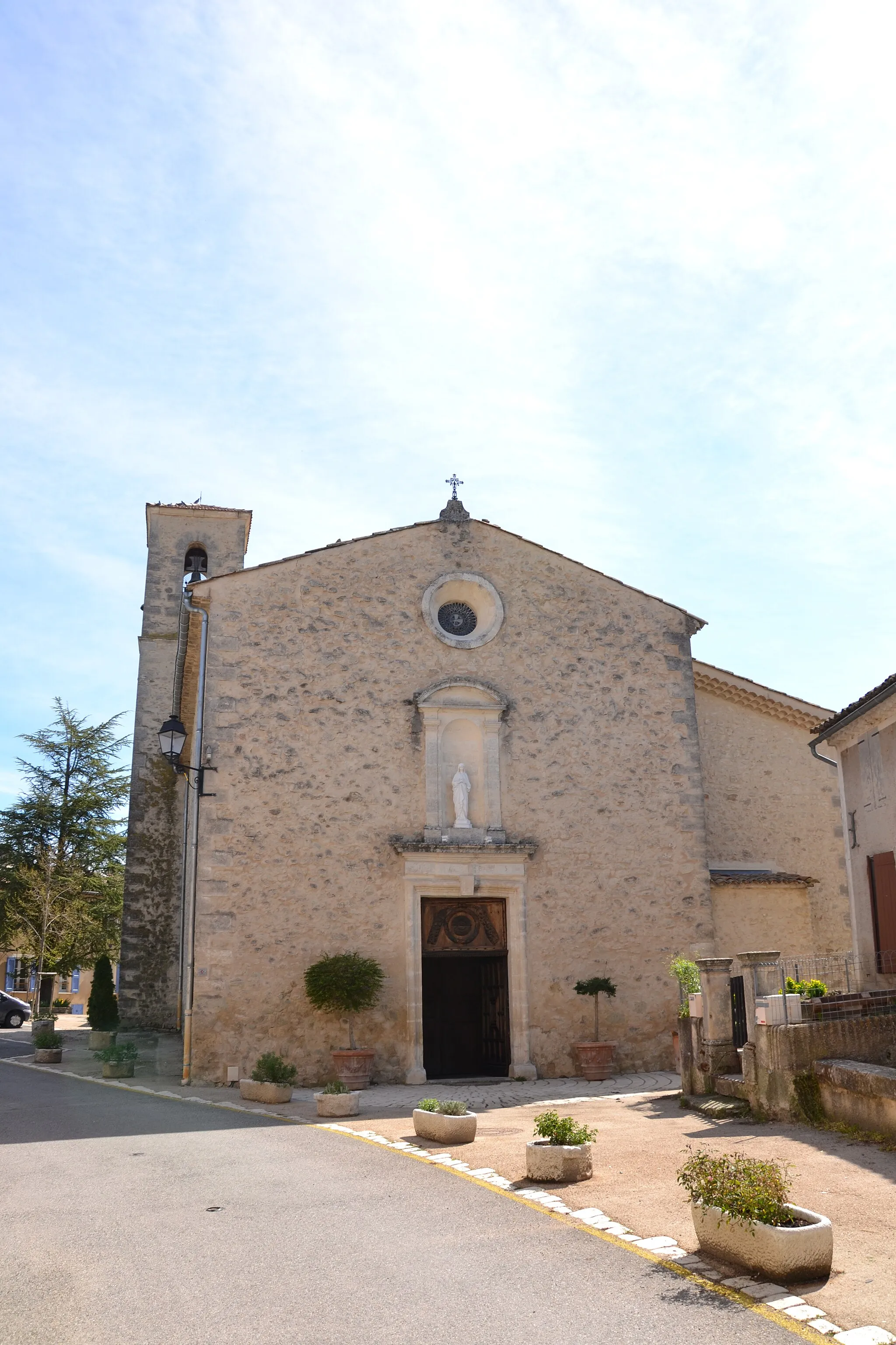 Photo showing: Église St-Étienne Martyr , commune de Niozelles, dans les Alpes-de-Haute-Provence