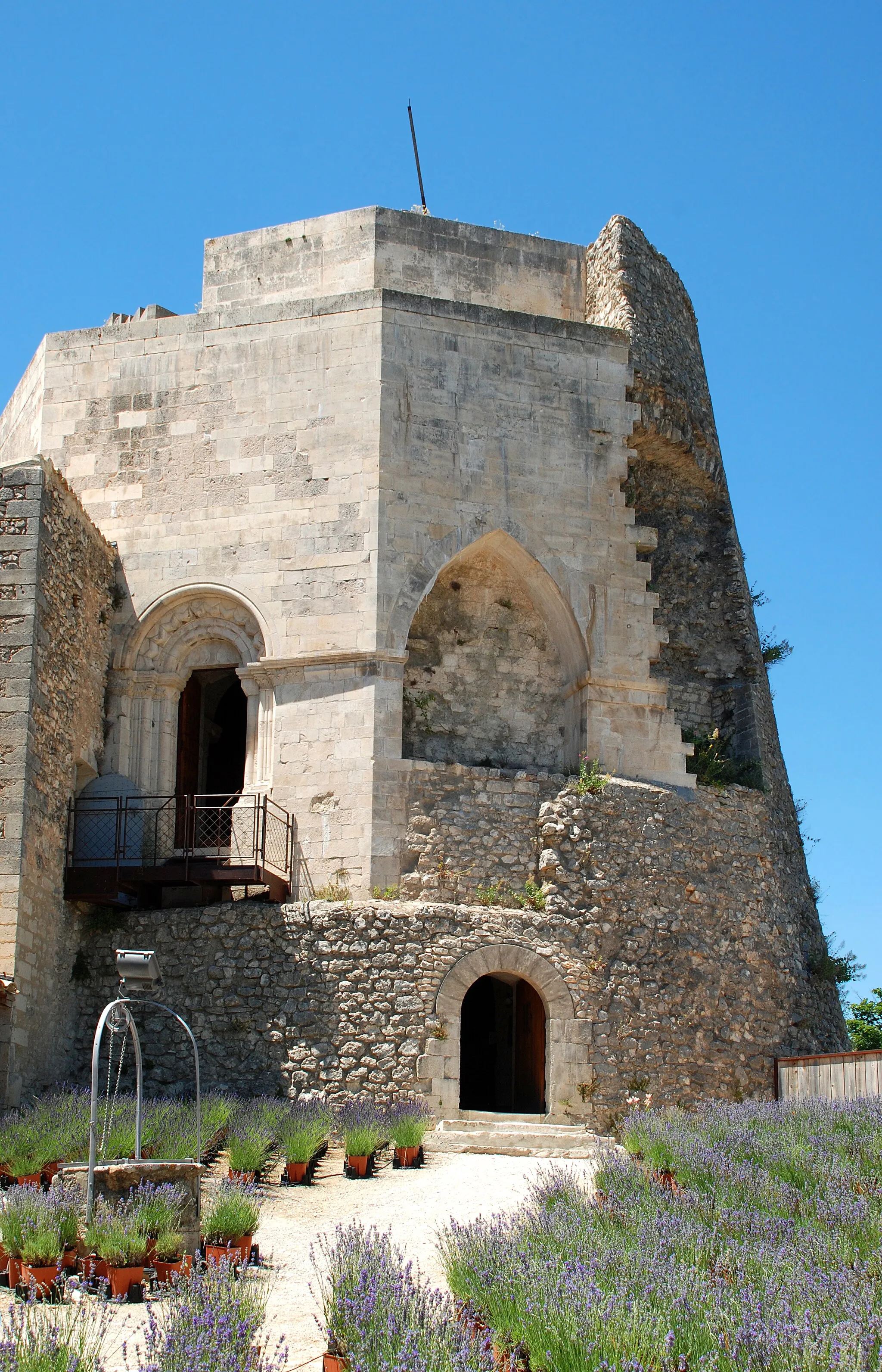 Photo showing: France - Provence - Château de Simiane-la-Rotonde