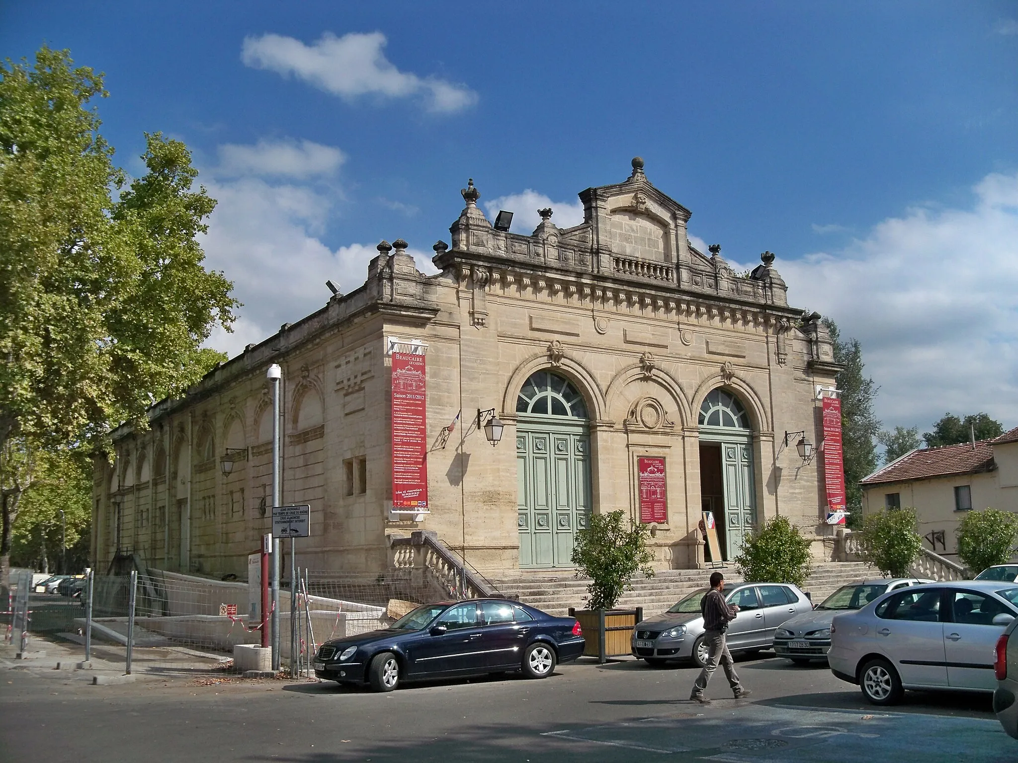 Photo showing: Casino de Beaucaire (30). Ancien casino municipal. Aujourd'hui, il s'agit d'une salle de spectacle appellée "casino"