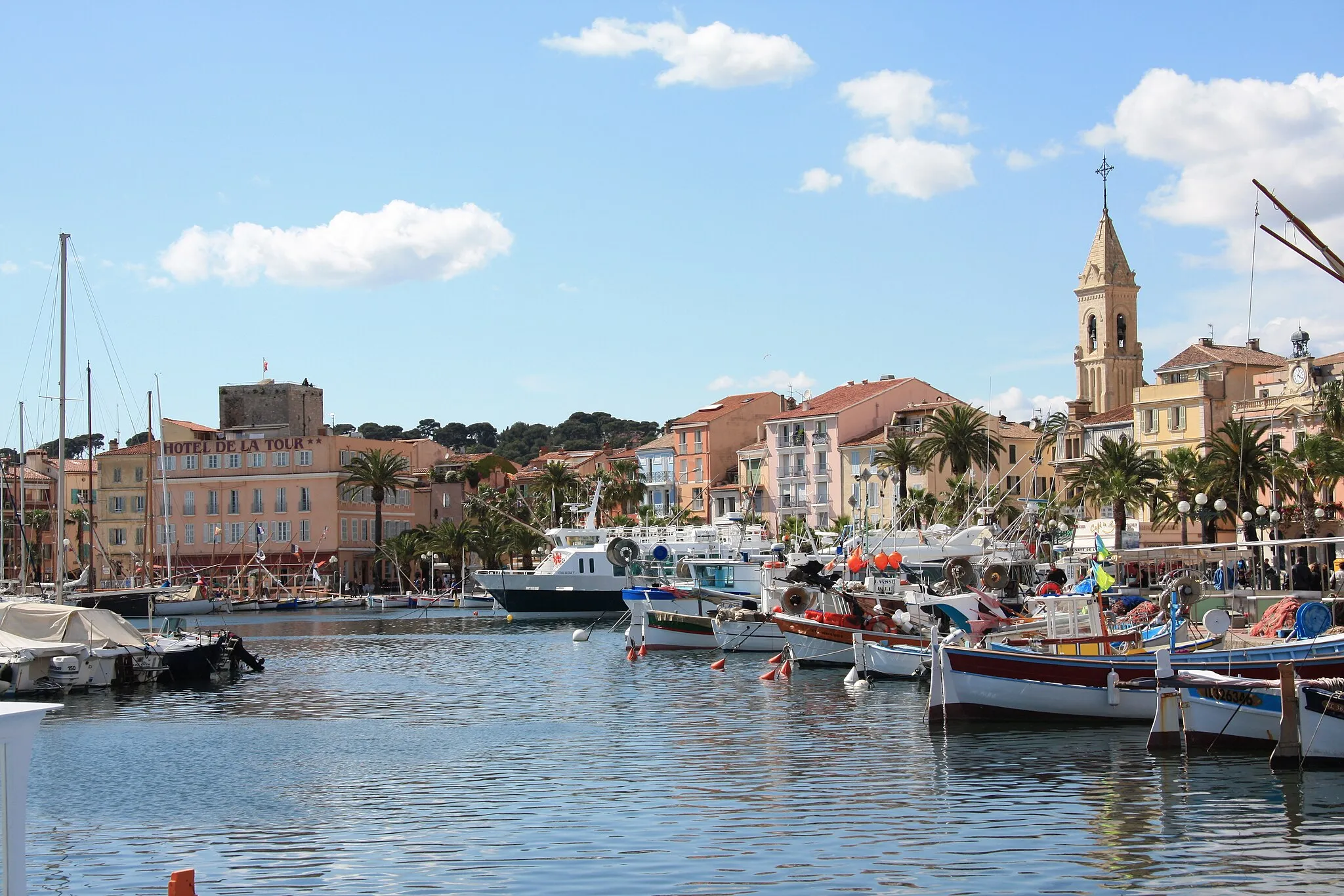 Photo showing: View of Sanary-sur-Mer (France)