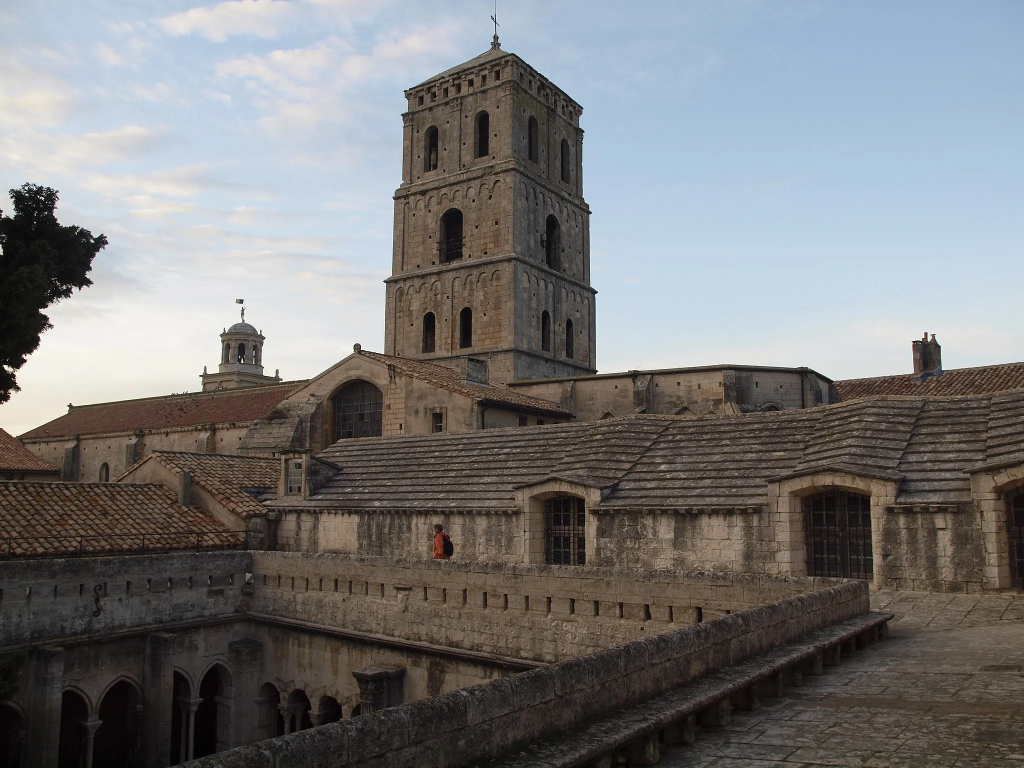 Photo showing: The cloister of the ehm. Monastery/Cathedral St.-Trophime in Arles