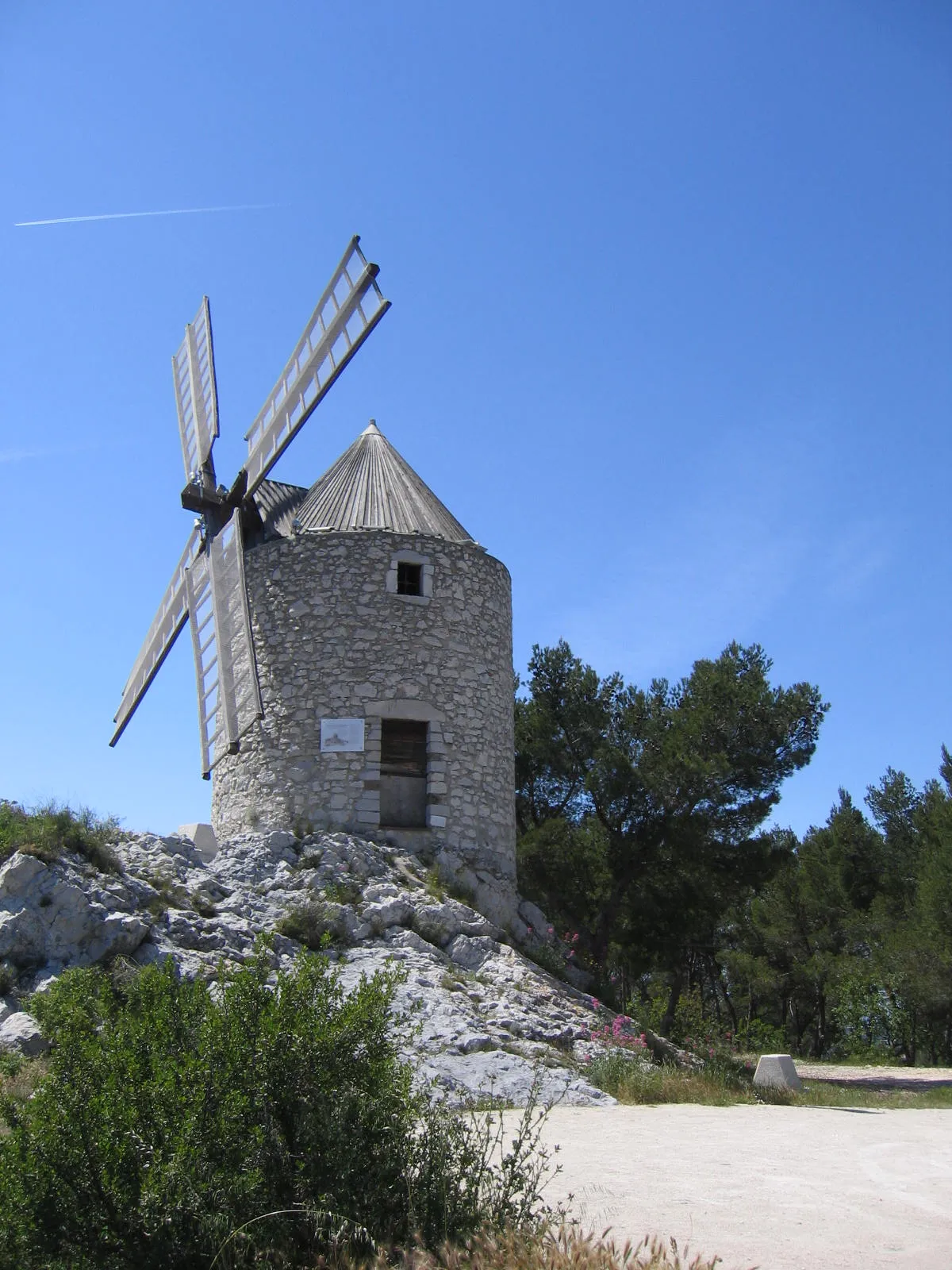 Photo showing: Moulin de Pallières du village des Pennes-Mirabeau