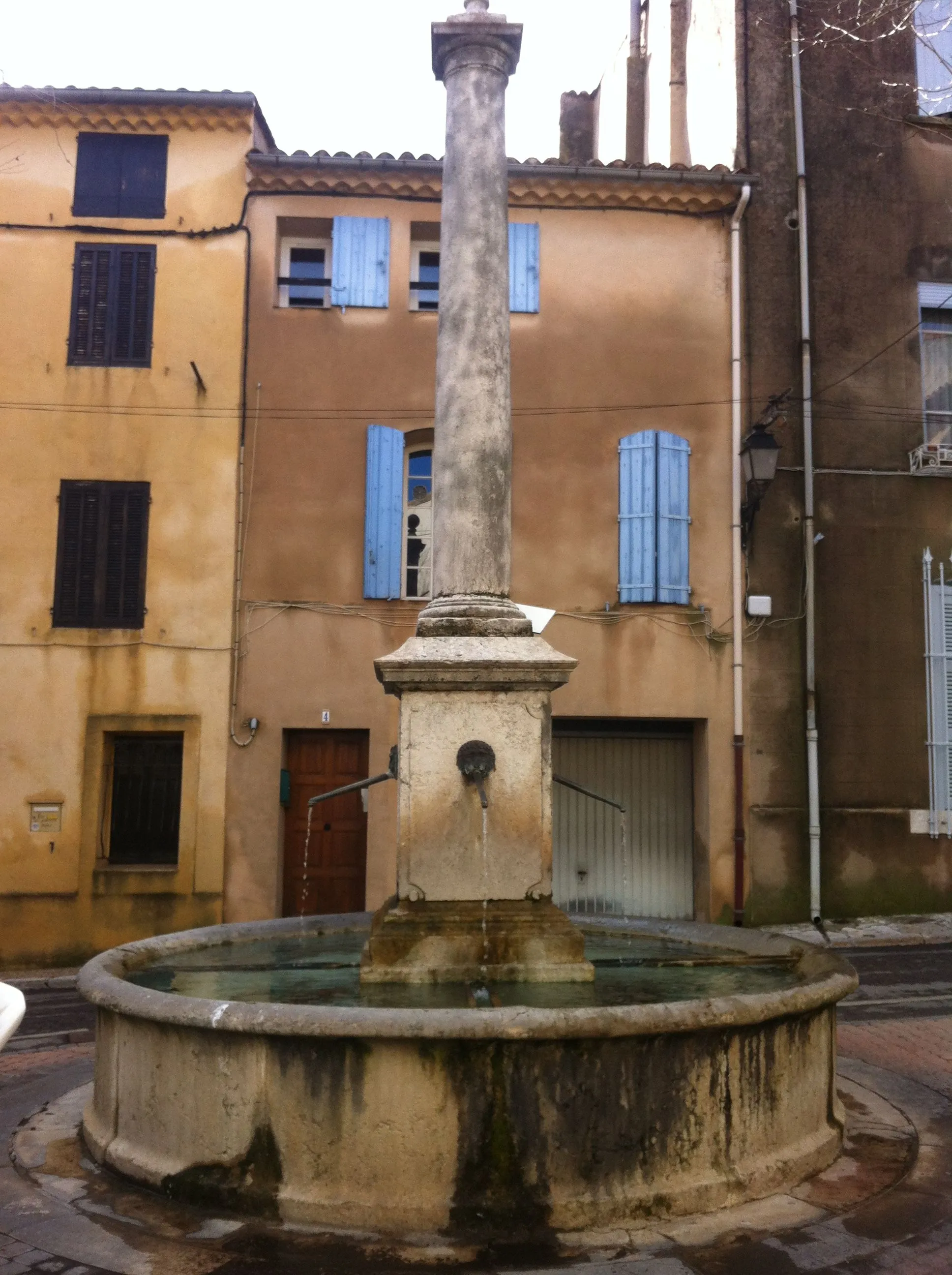 Photo showing: fontaine