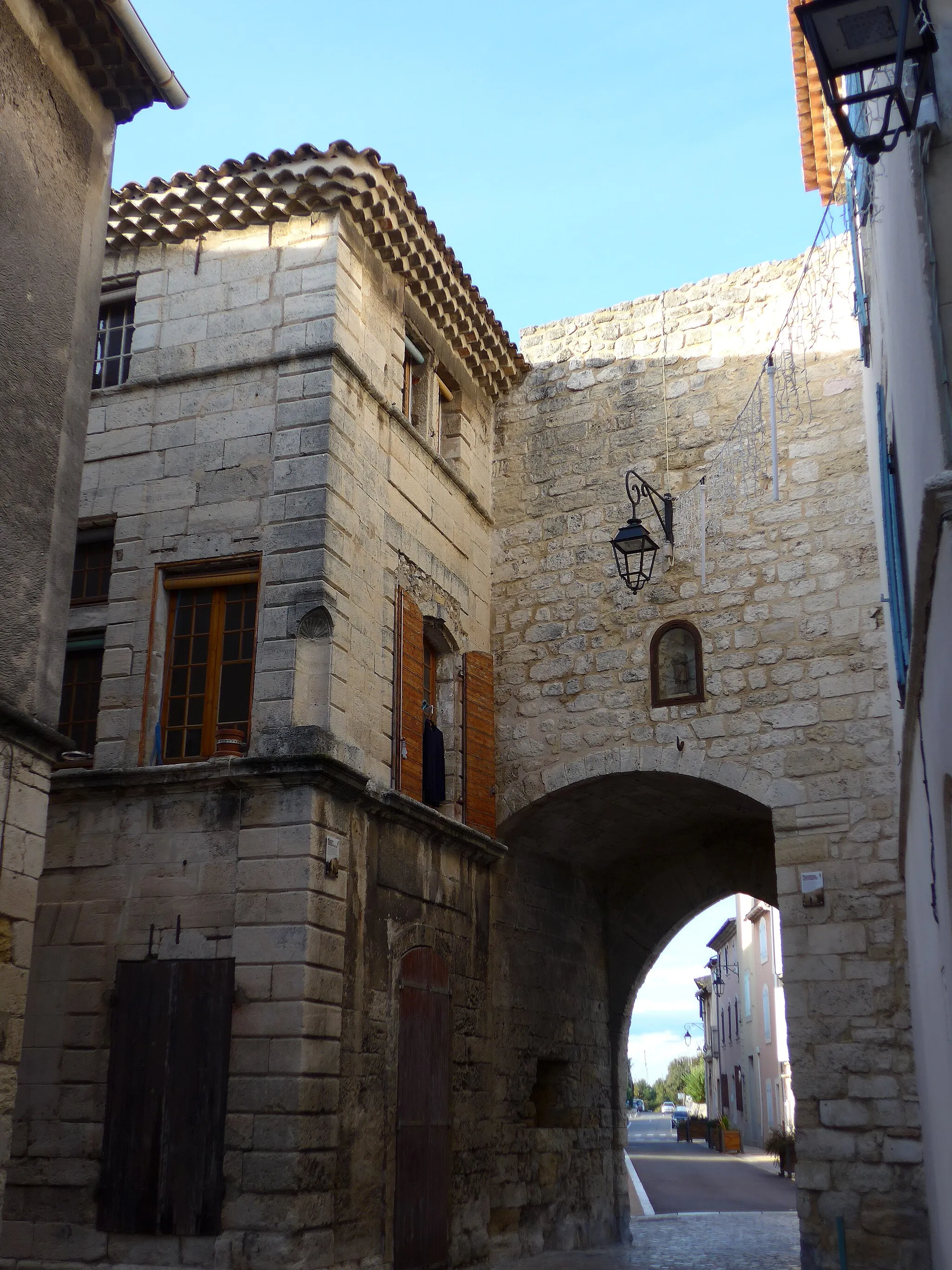 Photo showing: This building is indexed in the base Mérimée, a database of architectural heritage maintained by the French Ministry of Culture, under the reference PA00125715 .