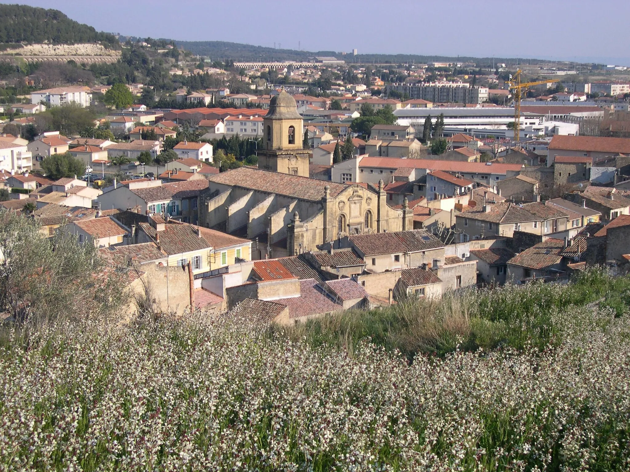 Photo showing: This building is inscrit au titre des monuments historiques de la France. It is indexed in the base Mérimée, a database of architectural heritage maintained by the French Ministry of Culture, under the reference PA00081425 .