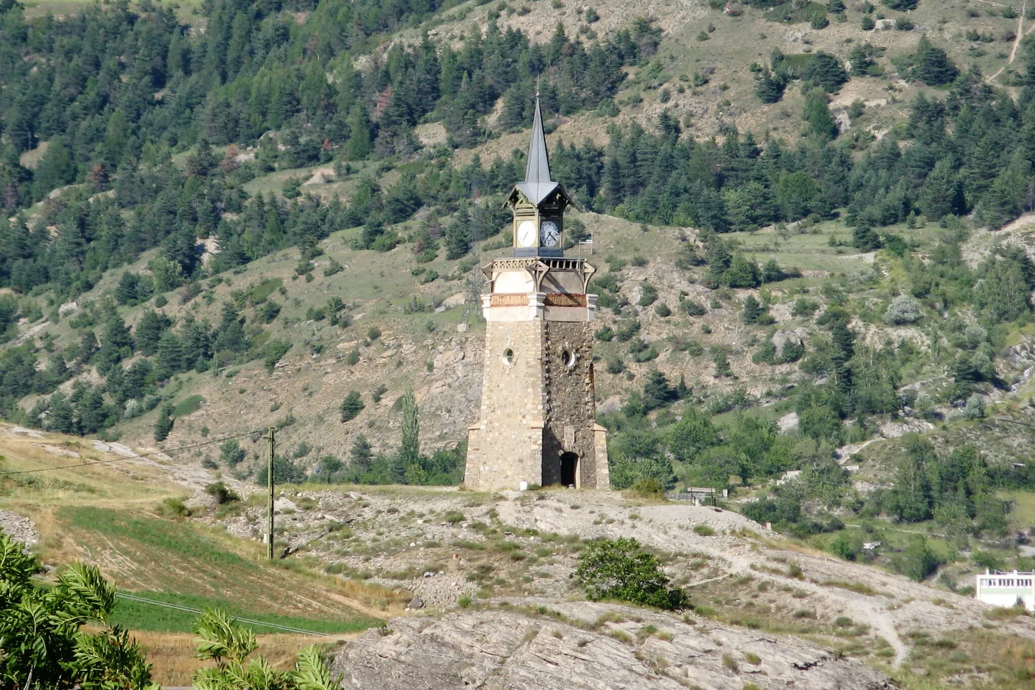 Photo showing: L'Argentière-la-Bessée, Horloge des Hermes