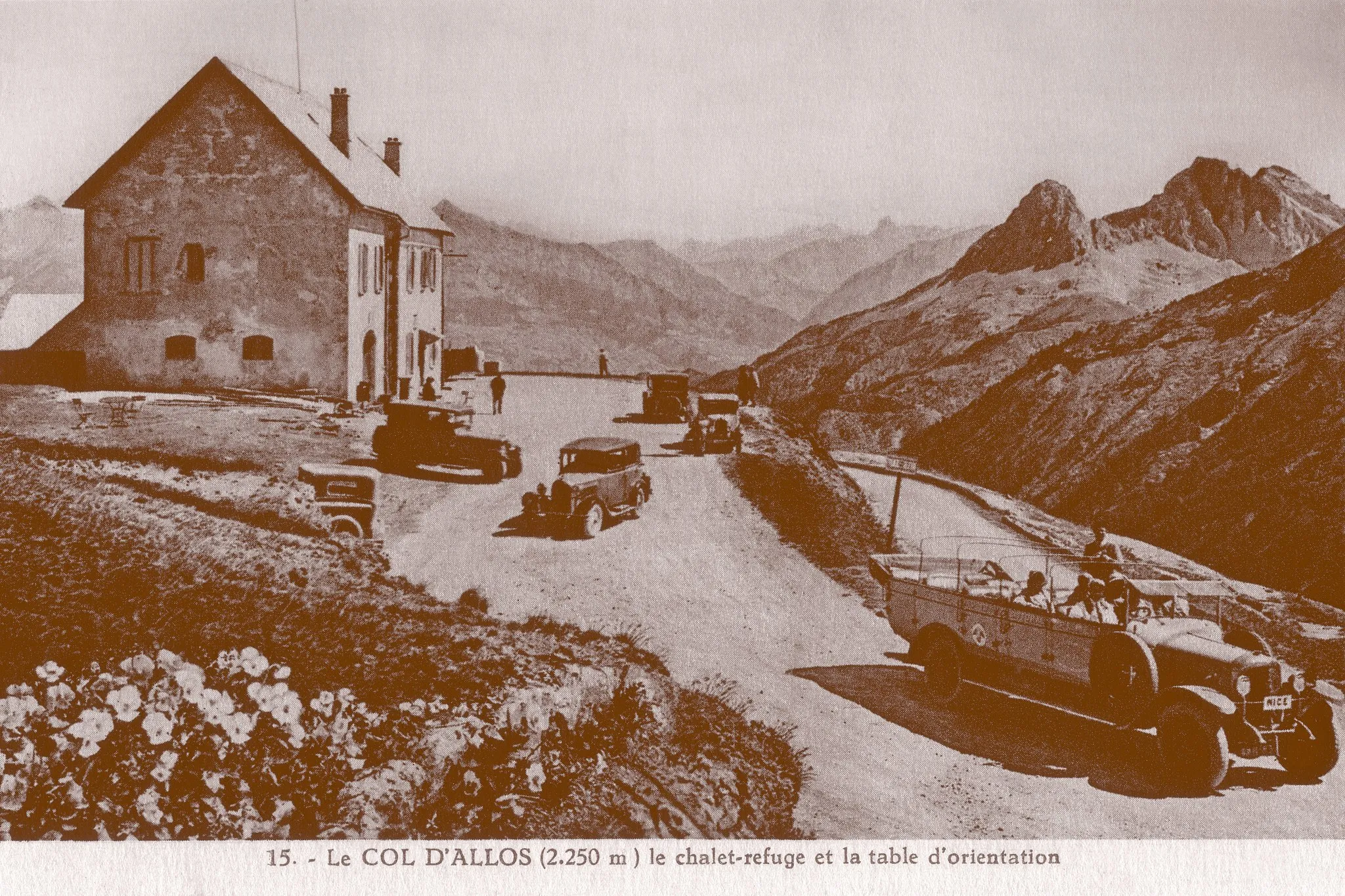 Photo showing: Col d'Allos refuge