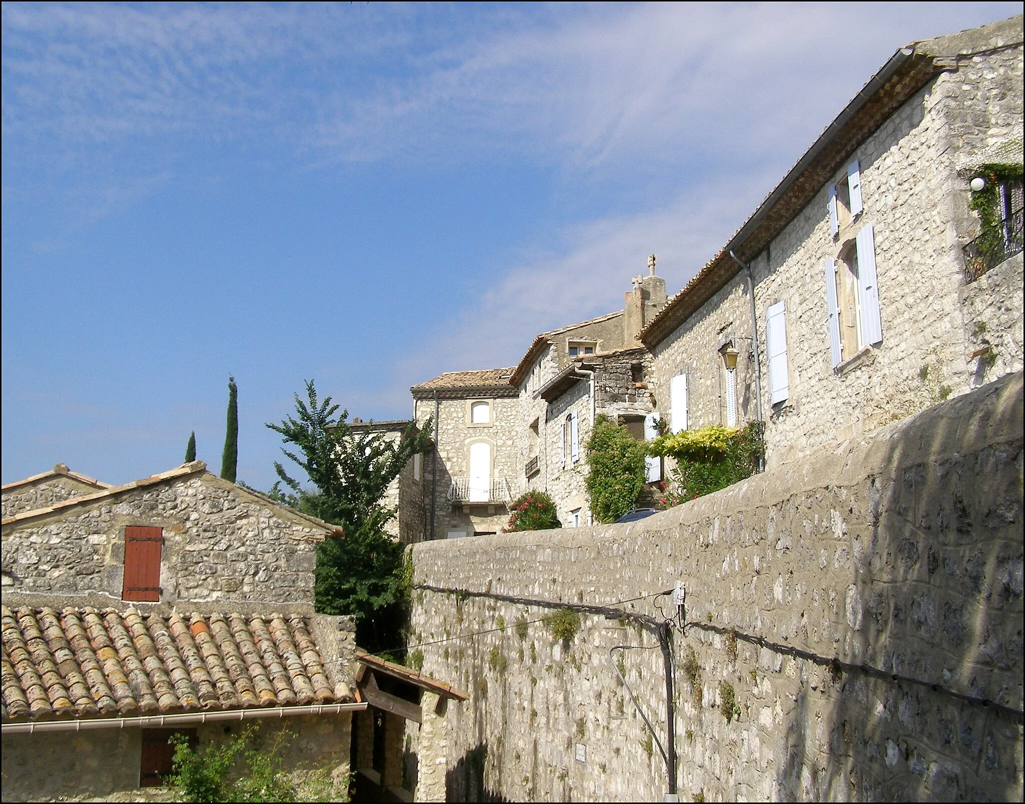 Photo showing: Vue partielle sur La Garde-Adhémar