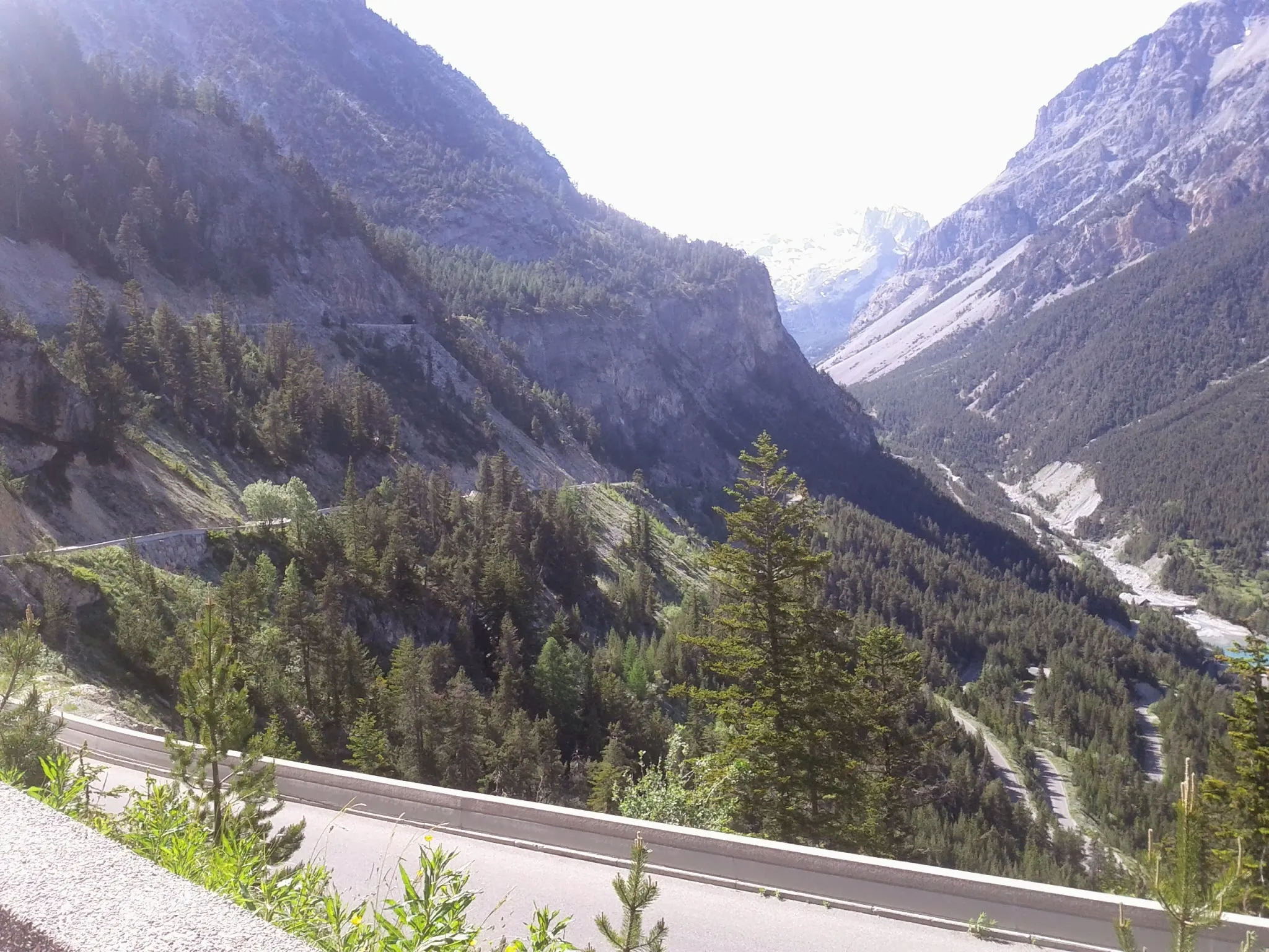 Photo showing: lacets du col de l'Echelle