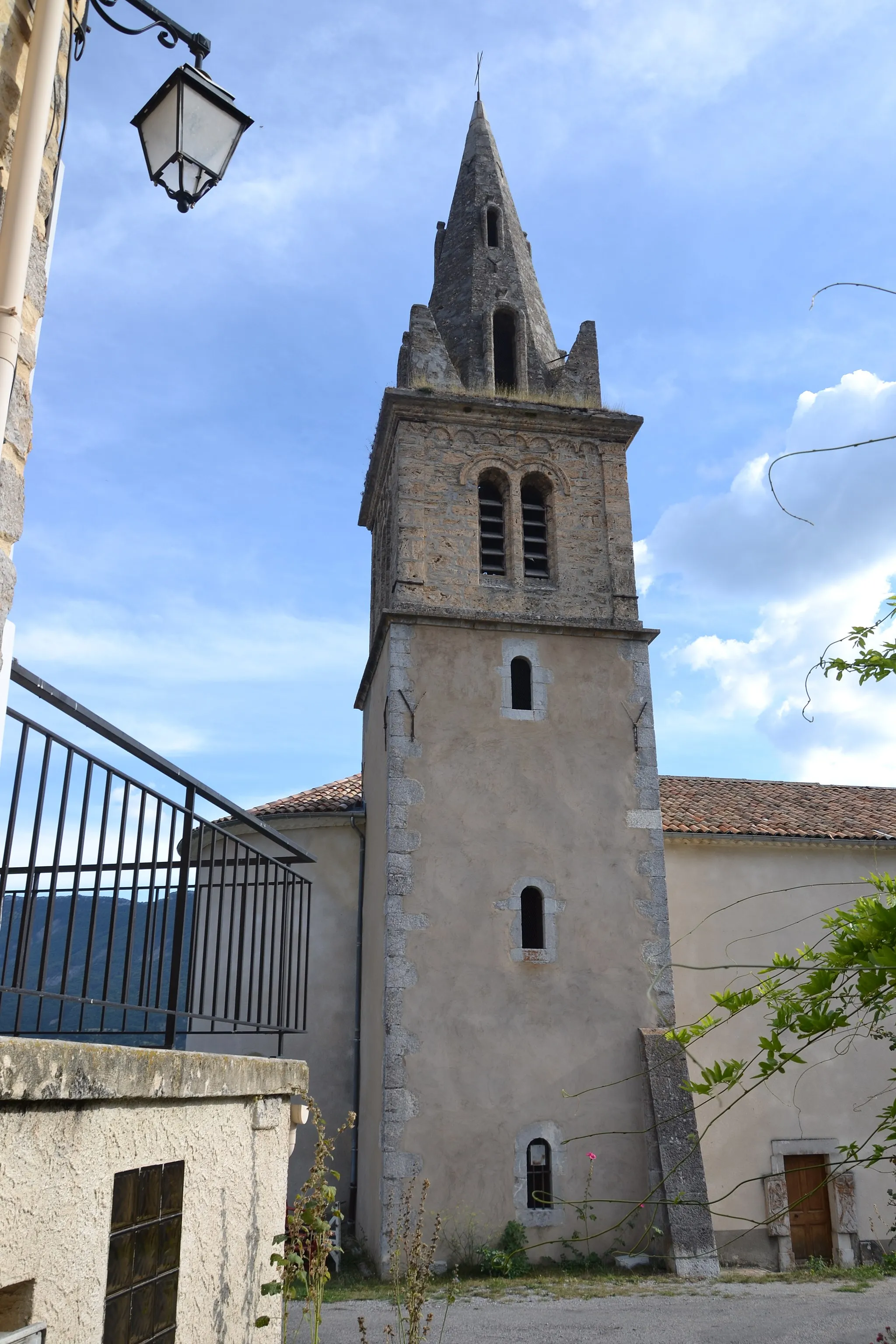 Photo showing: Église saint Jacques-saint Philippe de Savournon