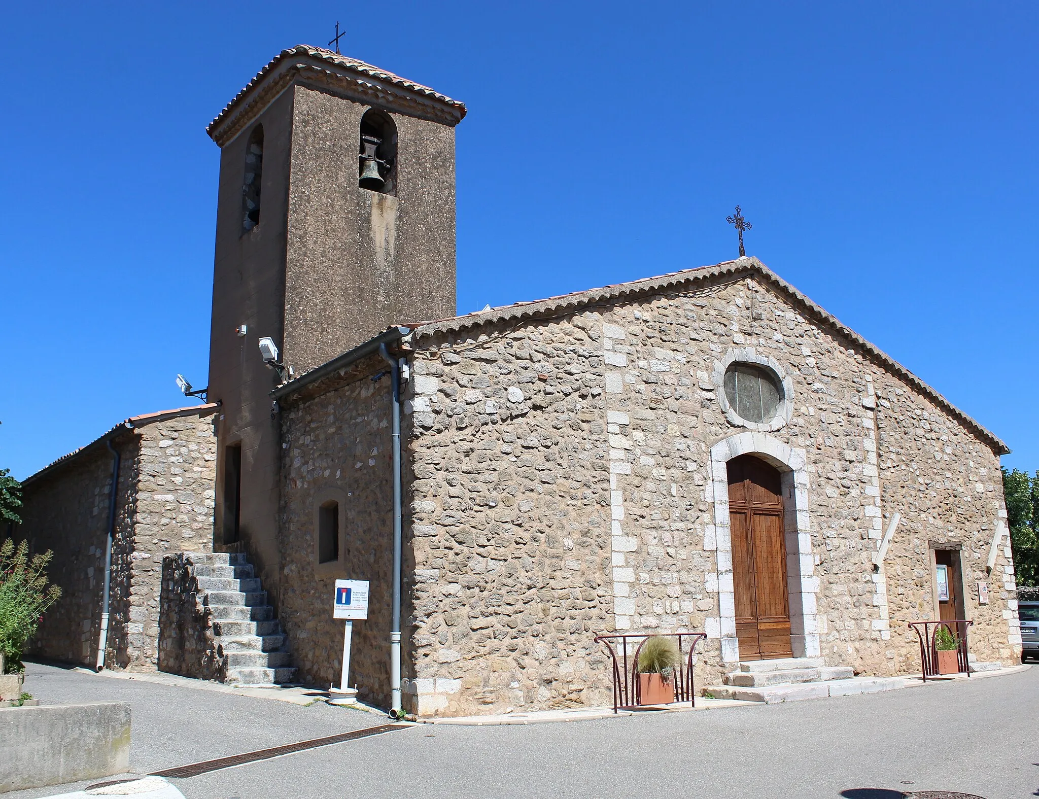 Photo showing: L'église.