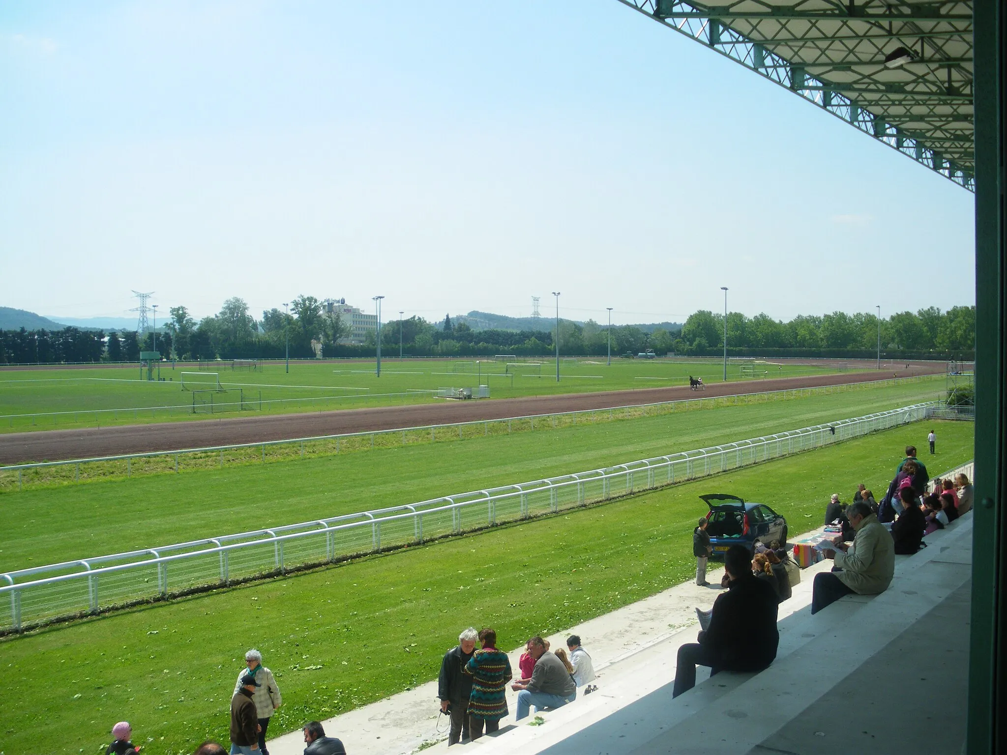 Photo showing: Hippodrome de la Durance, Cavaillon, Vaucluse