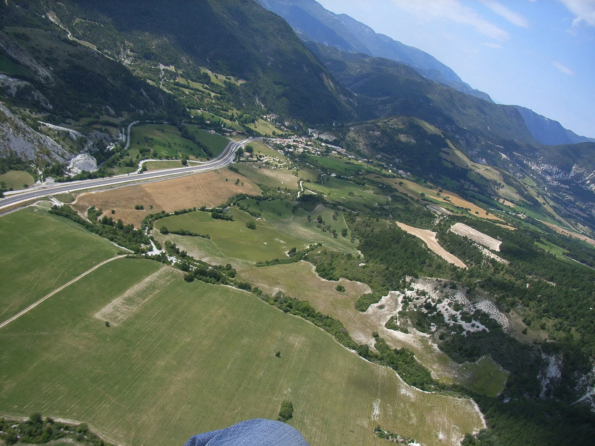 Photo showing: Terroir agricole de Moriez