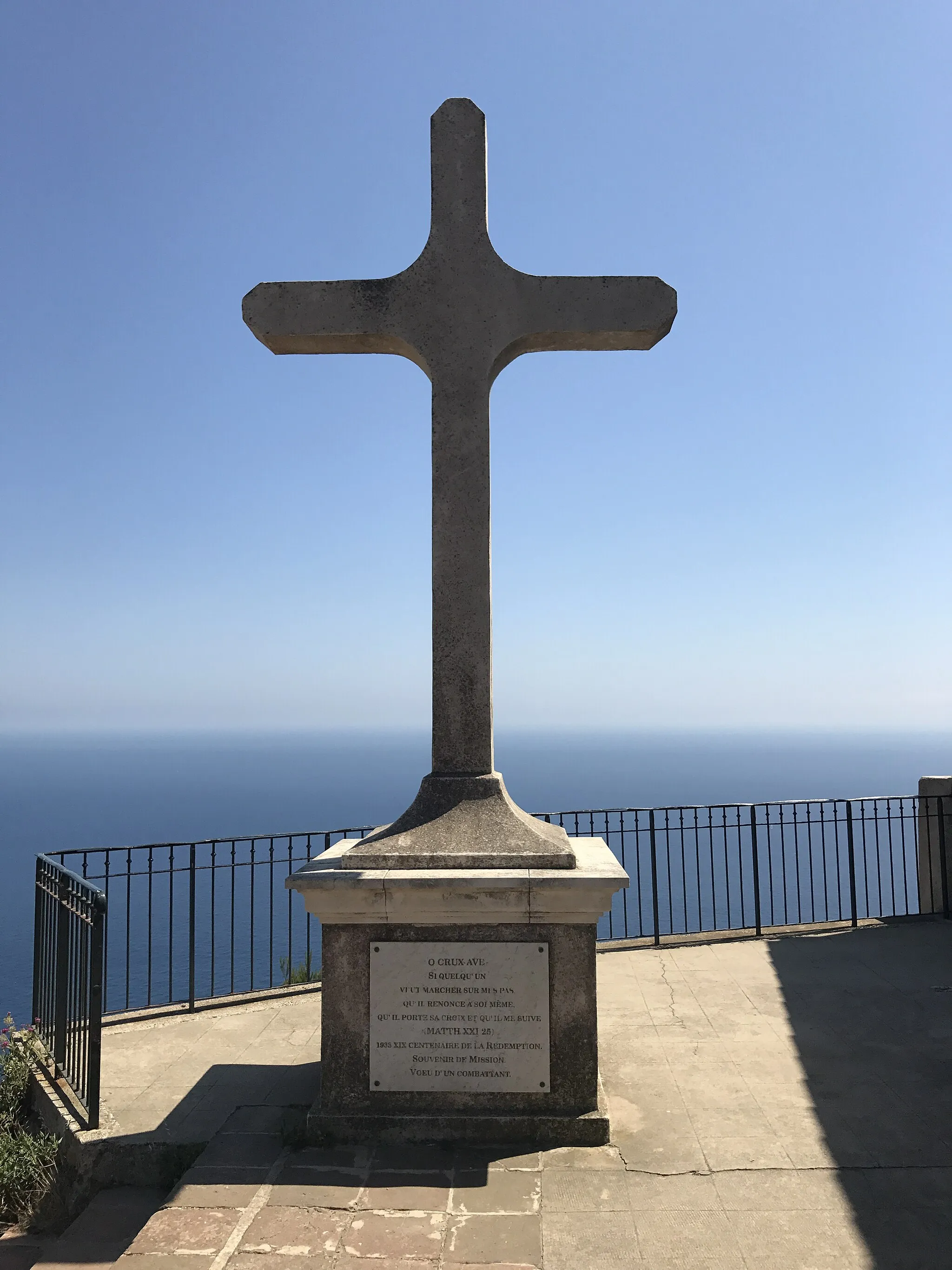 Photo showing: Croix de la chapelle Notre-Dame-du-Mai, Six-Fours-les-Plages.