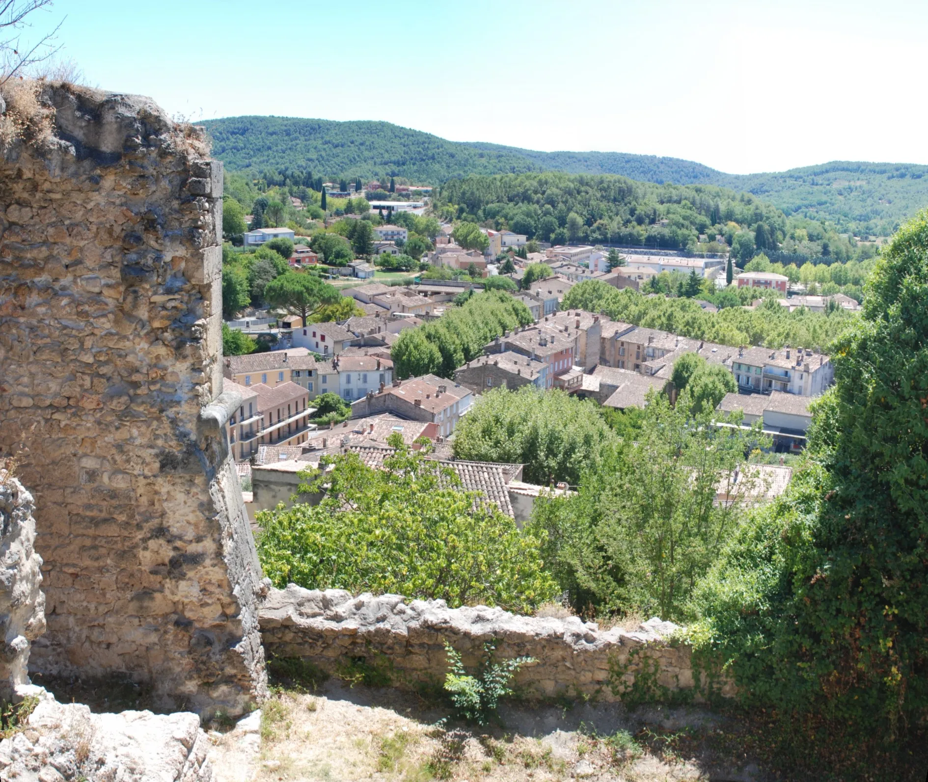 Photo showing: Blick vom Schloss auf Salernes