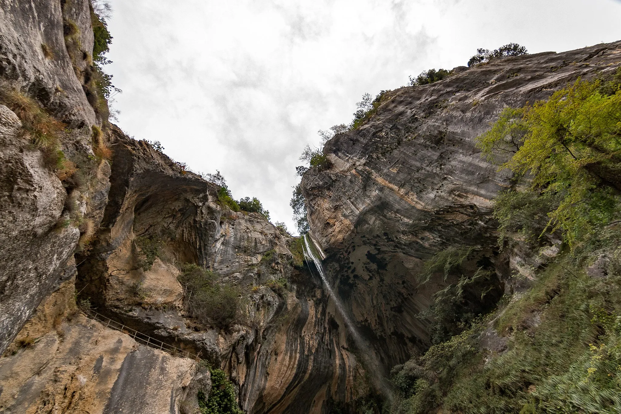 Photo showing: Cascade de Courmes