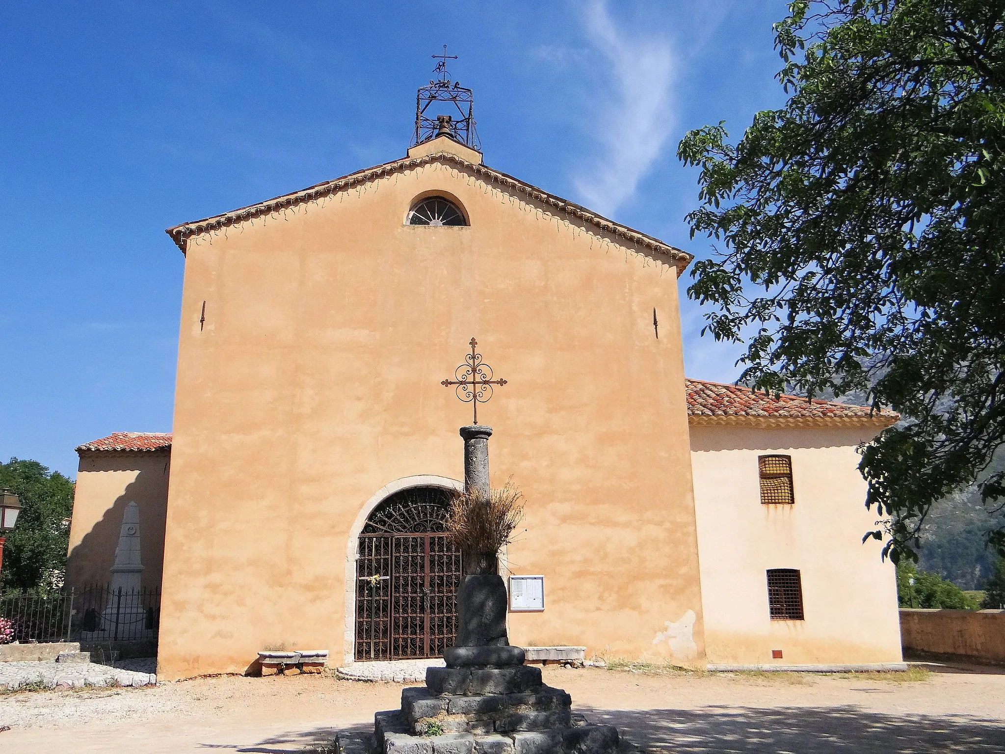 Photo showing: Cipières - Chapelle Saint-Claude