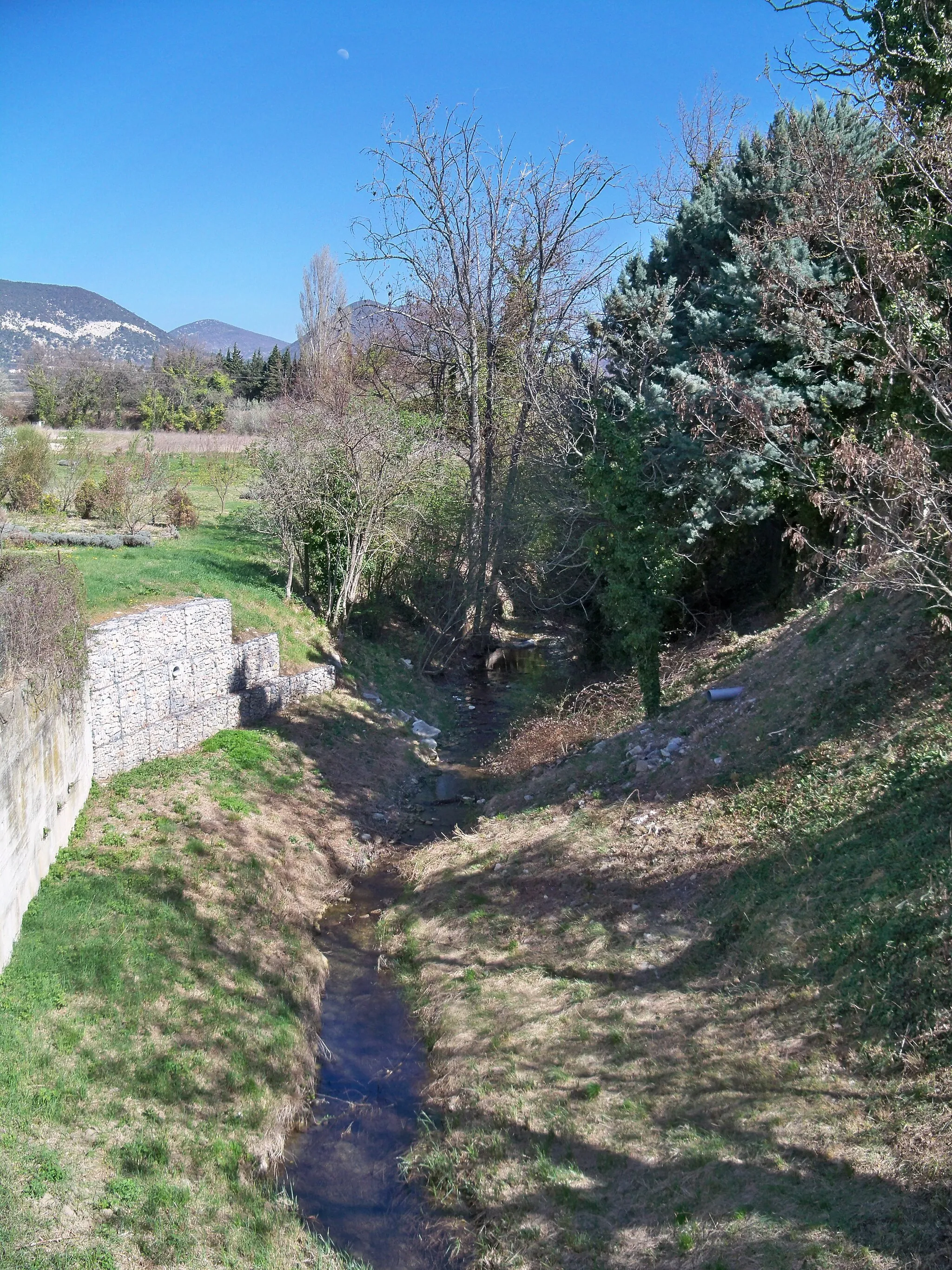 Photo showing: L'Hérin à Saint Pantaléon (26)