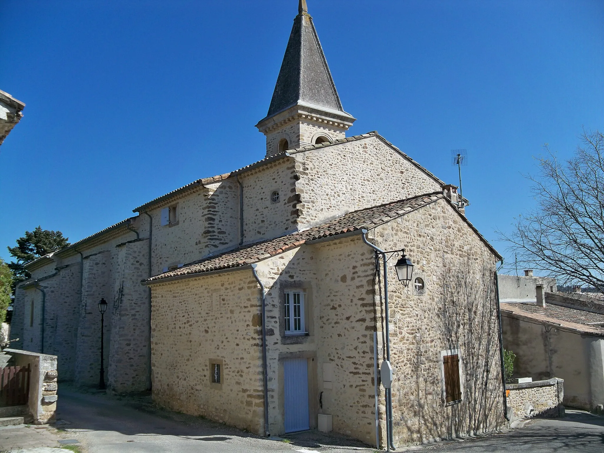 Photo showing: église de Saint Pantaléon (26)