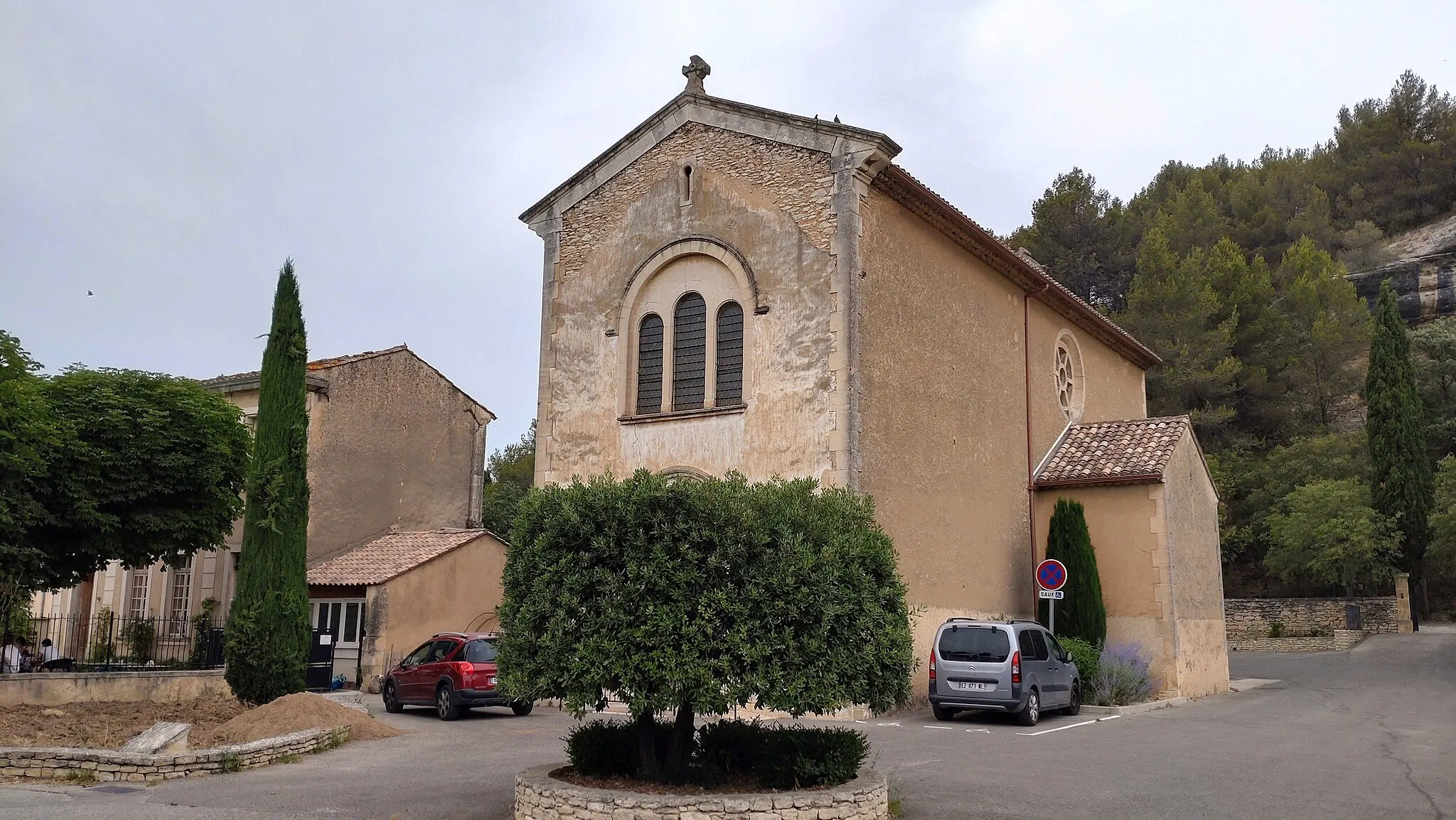 Photo showing: Église de l'Annonciation de Beaumettes (church located in Vaucluse, in France)