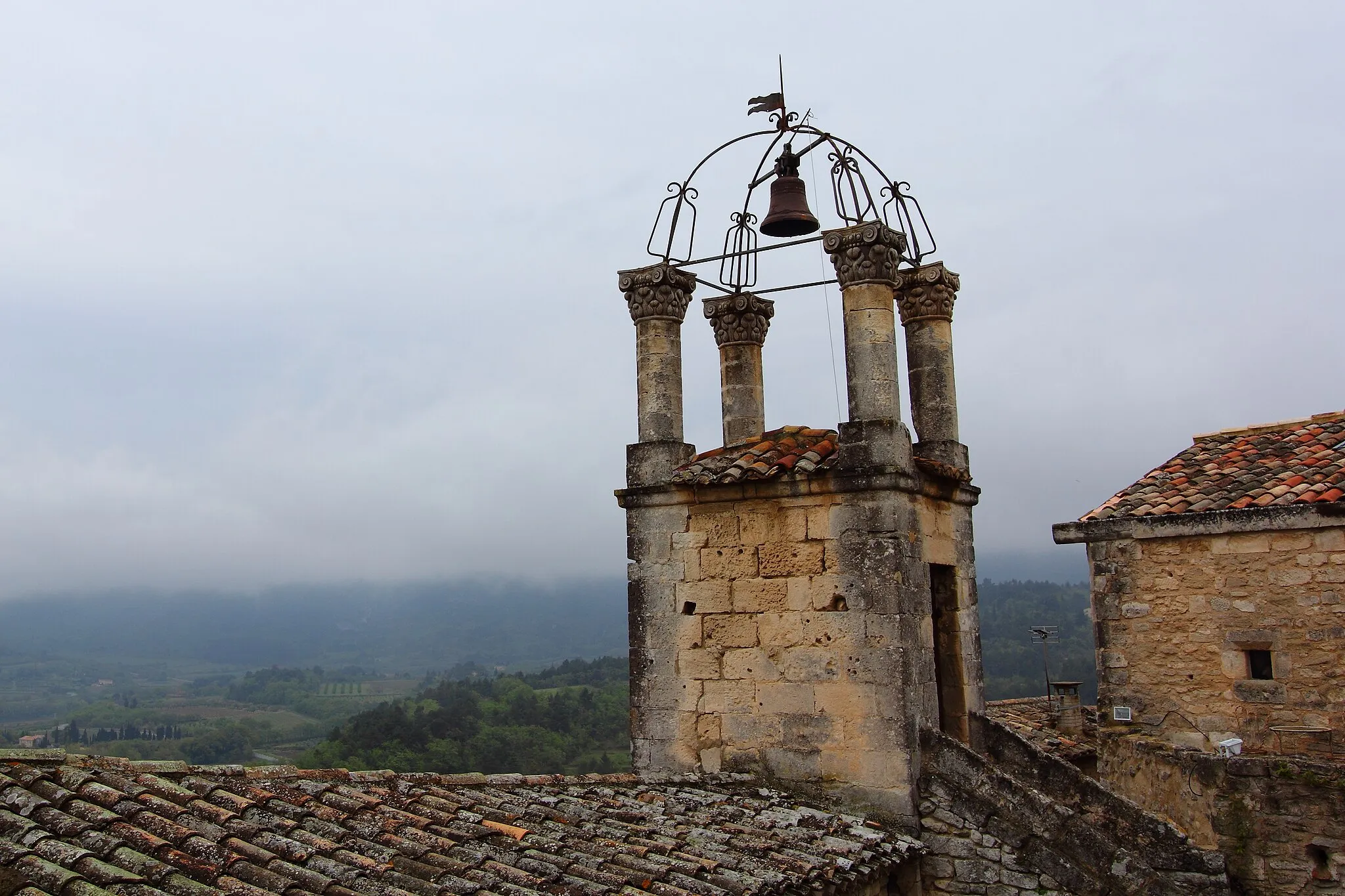 Photo showing: The belfry with campanile (Lacoste, Provence)