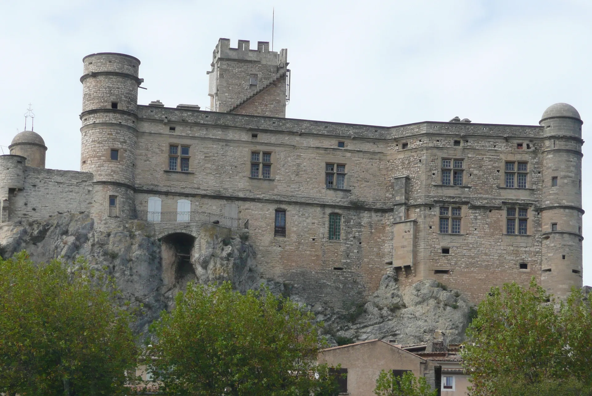 Photo showing: Château le Barroux