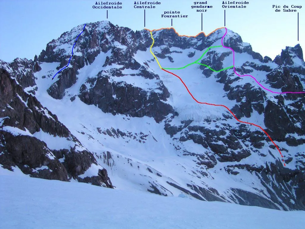 Photo showing: Ailefroide - South face - Routes