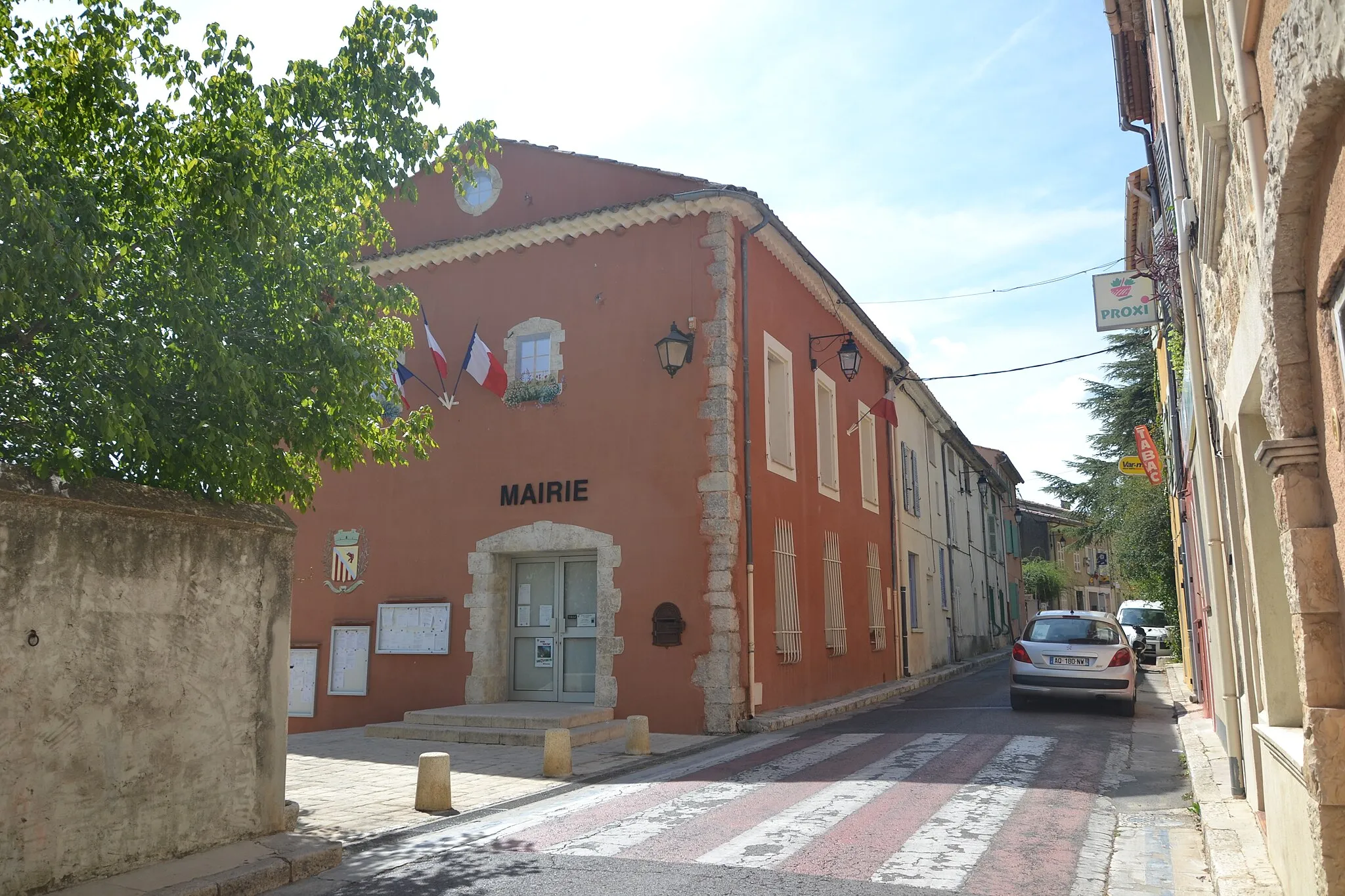 Photo showing: mairie de Sainte-Anastasie-sur-Issole