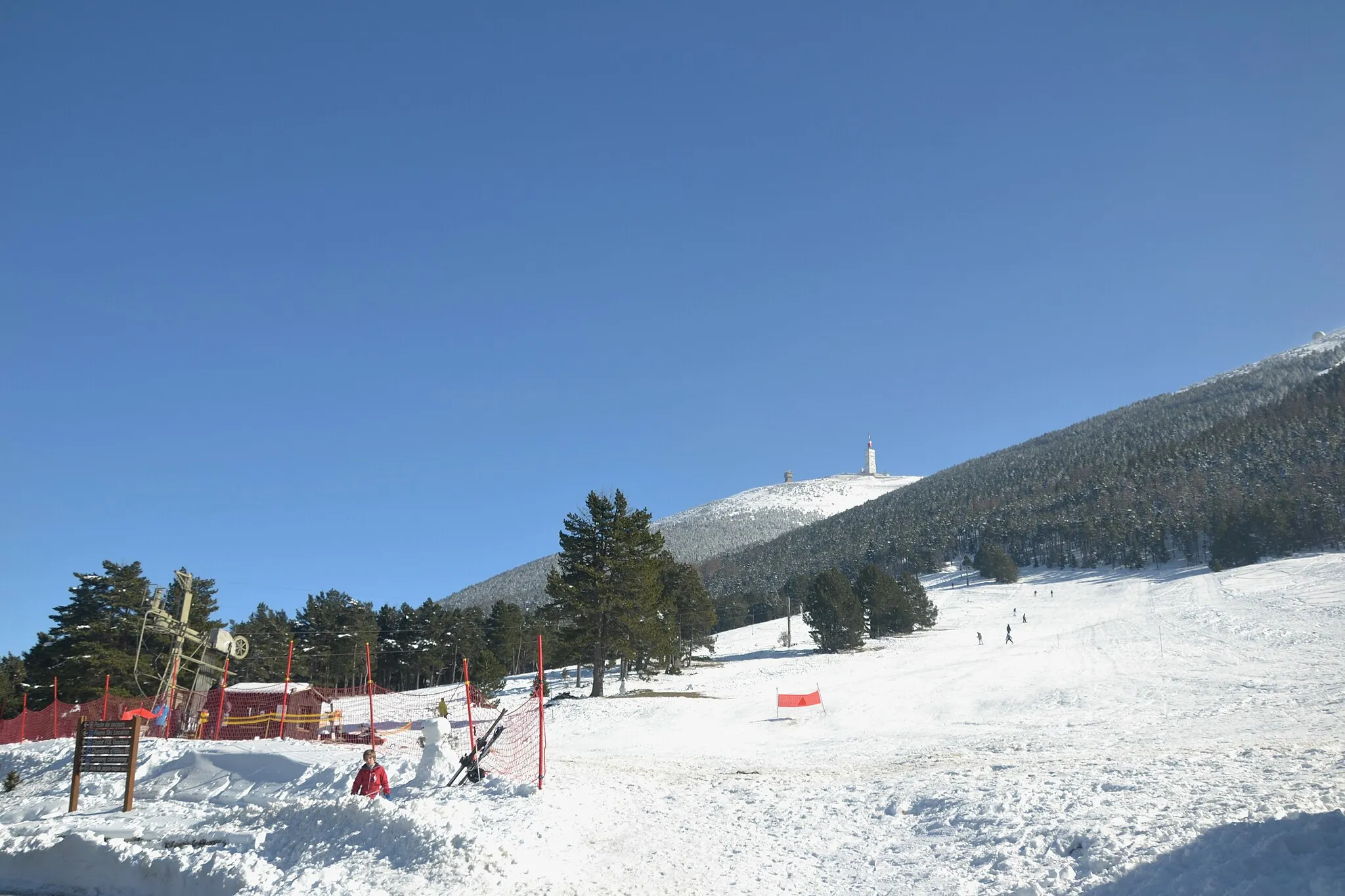 Photo showing: Piste de ski du Mont Serein