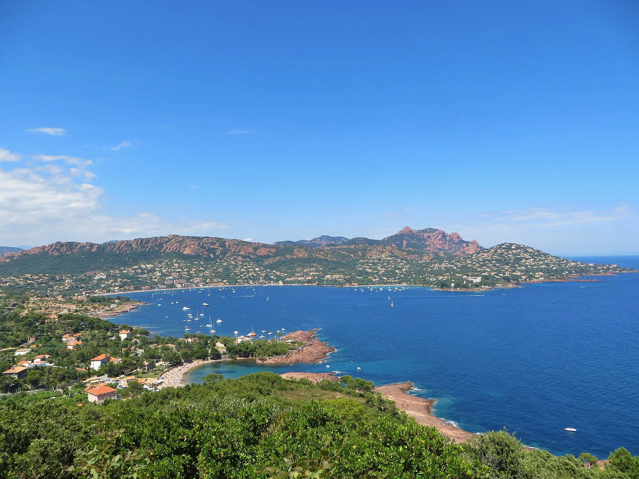 Photo showing: Agay from the Dramont (France, Var).