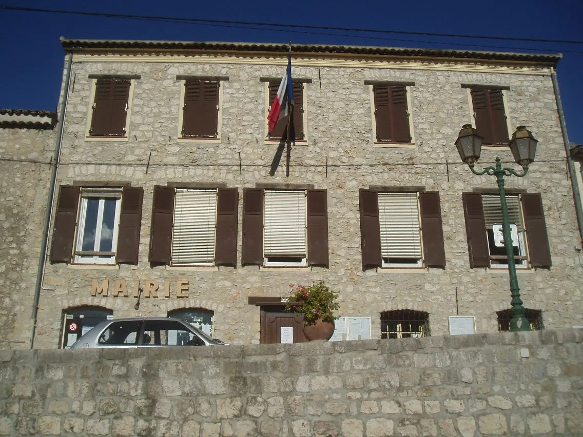 Photo showing: The city hall of Aspremont